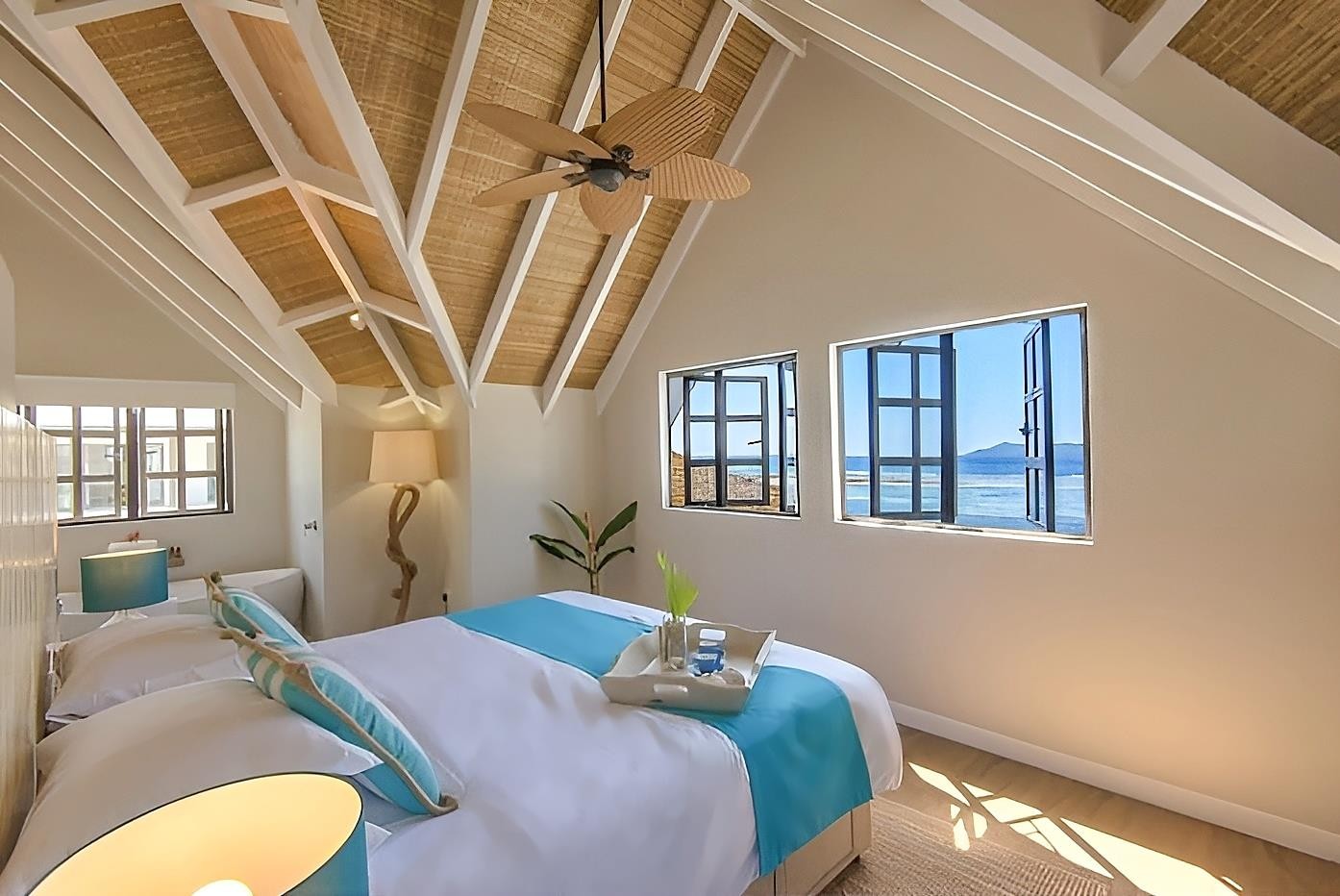 Le Nautique Luxury Waterfront Hotel - 6 Popup navigation