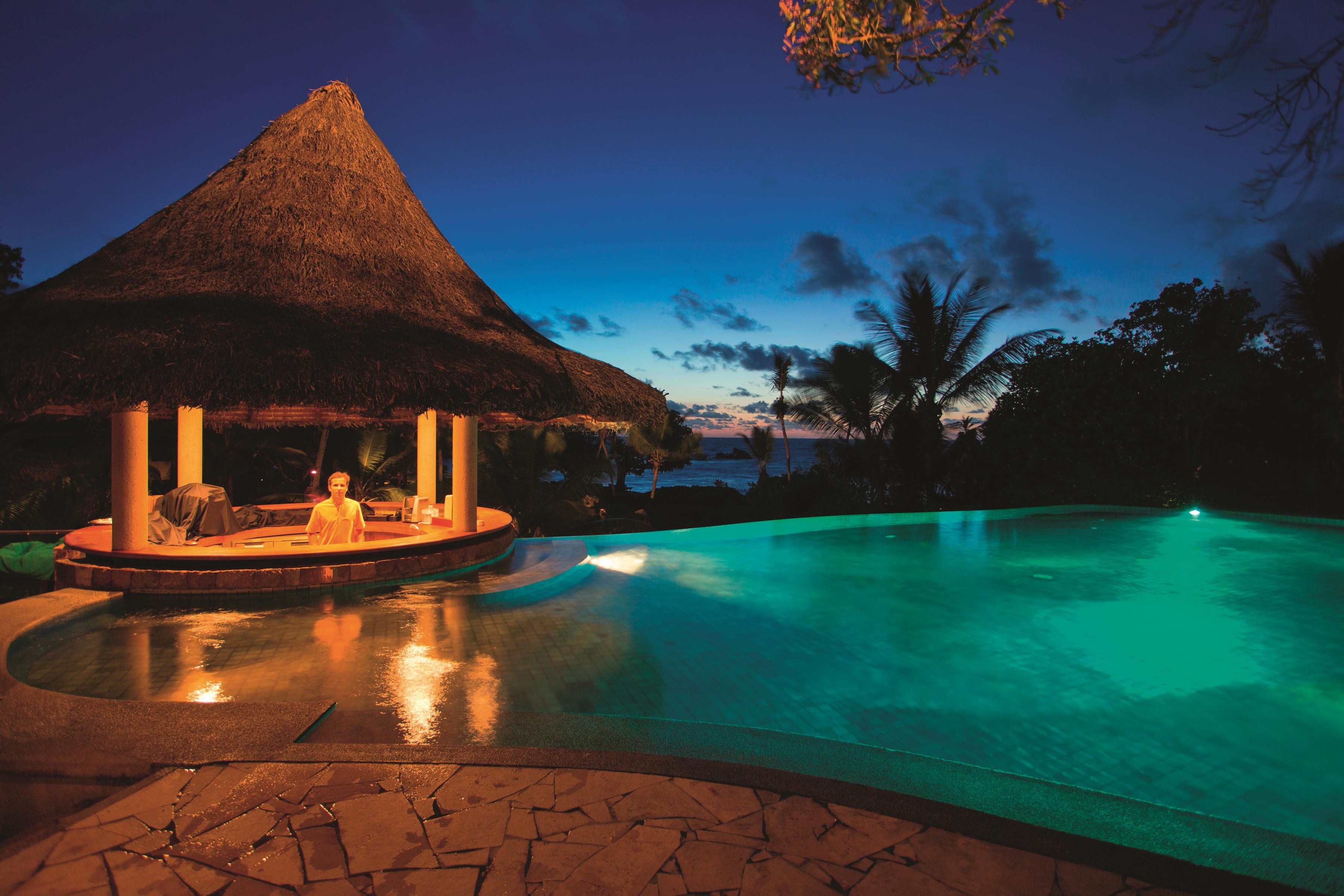 Constance Lemuria 27