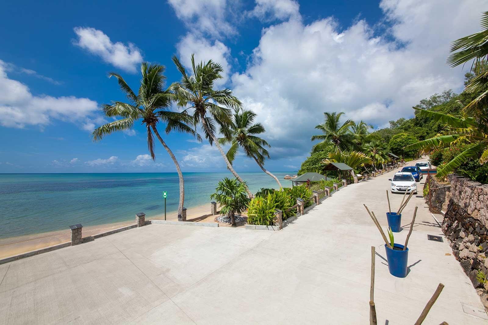 Coco de Mer Hotel & Black Parrot Suites