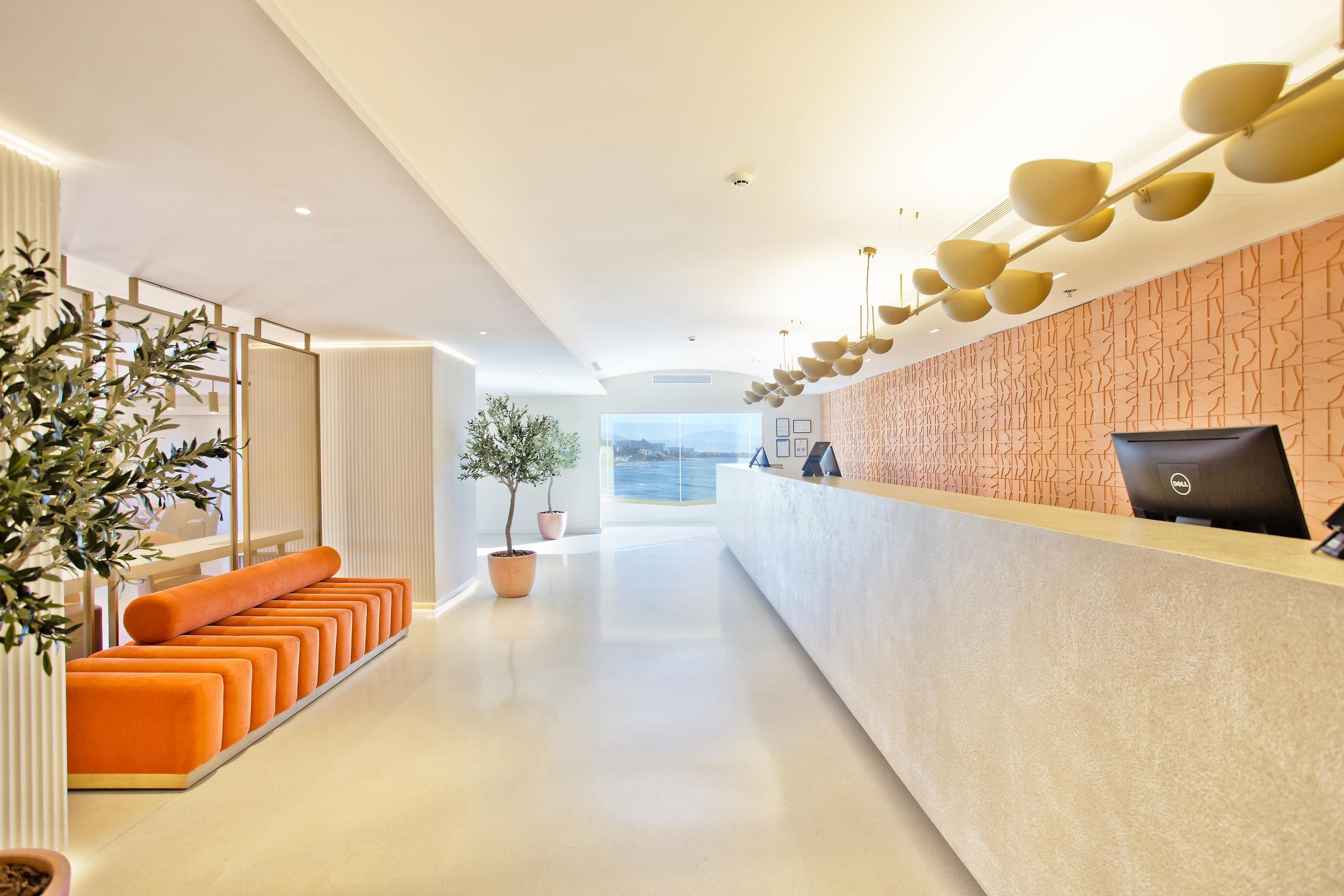 Sunset Beach Club 12