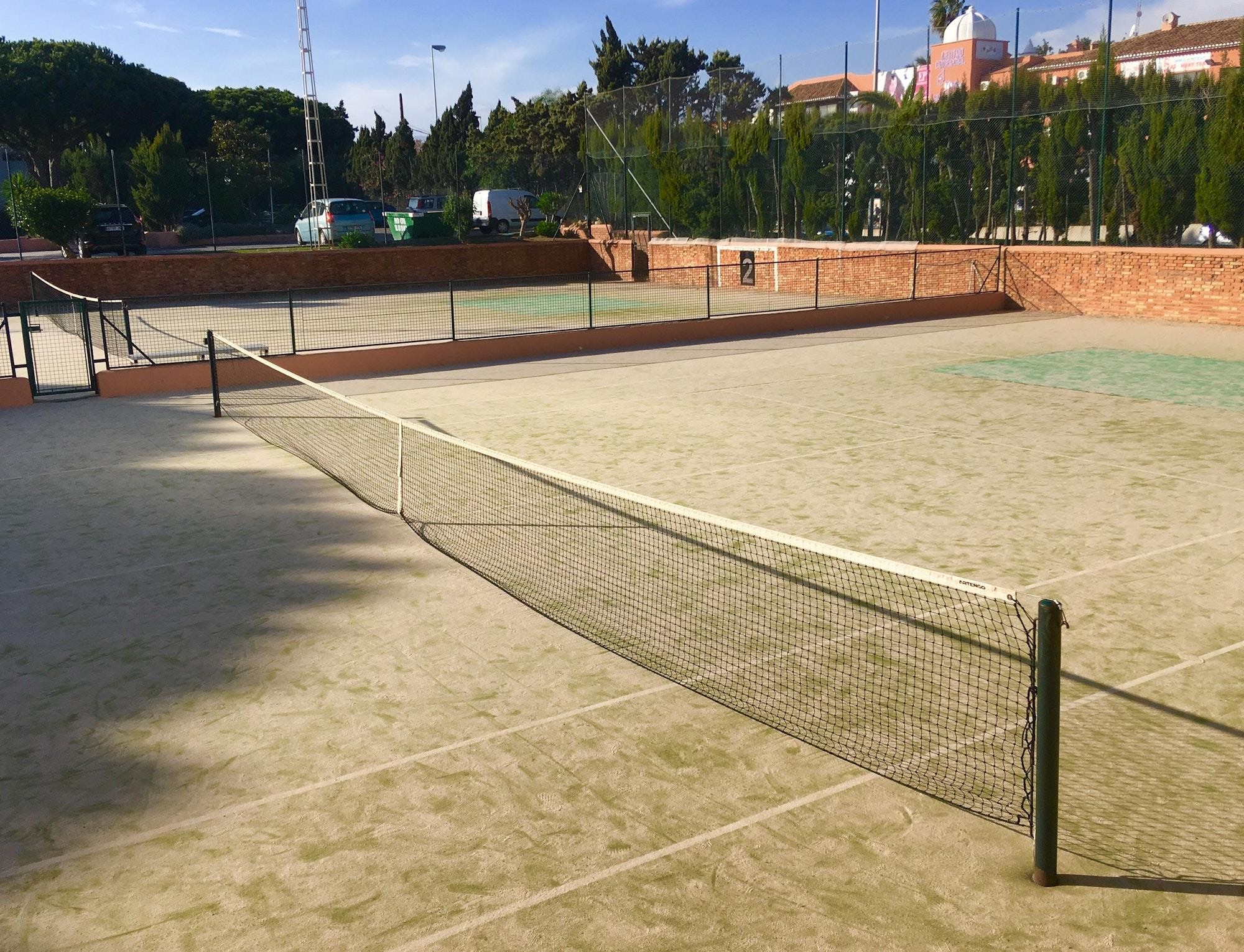 Macdonald Dona Lola 11