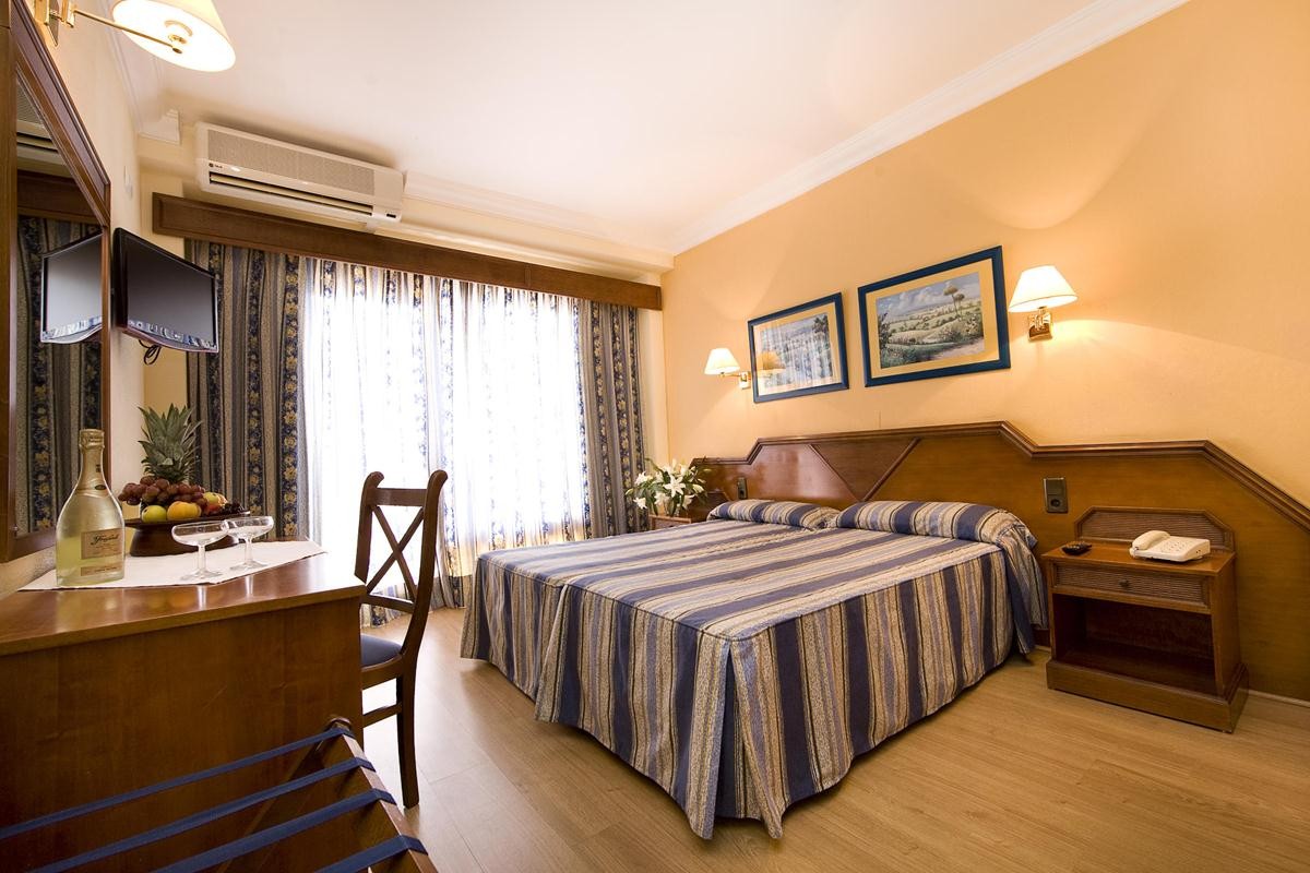 Monarque Fuengirola Park 46