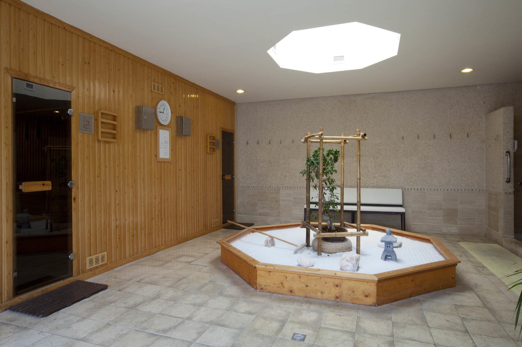 Impressive Playa Granada Golf 12