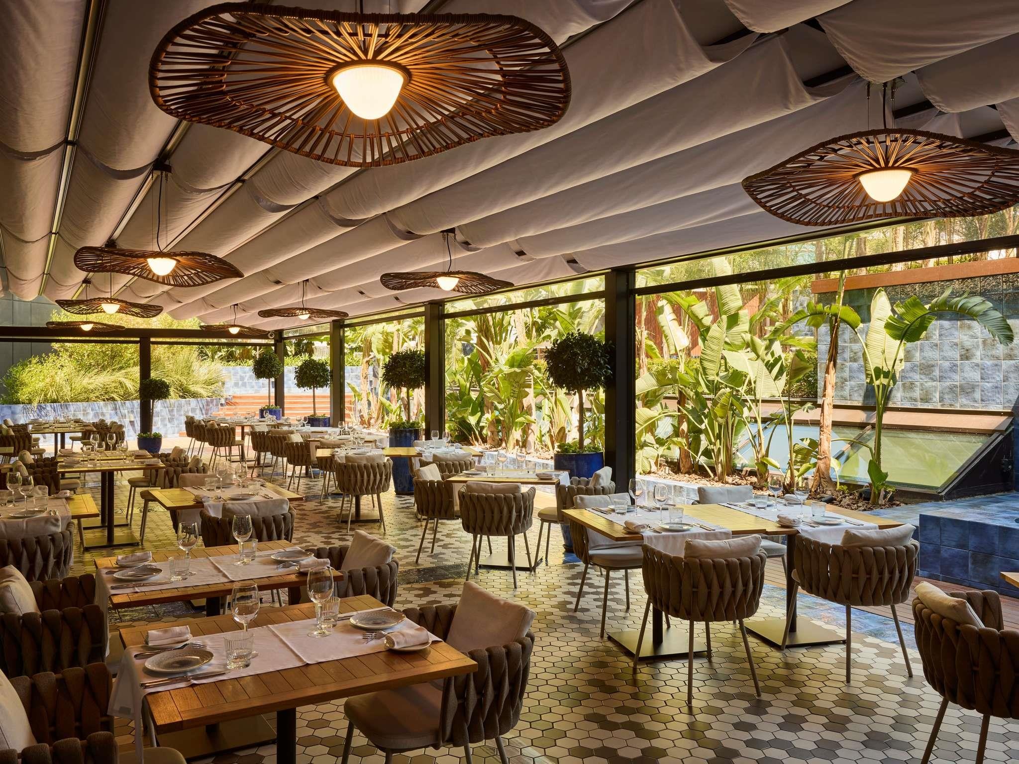 Sofitel Barcelona Skipper 17