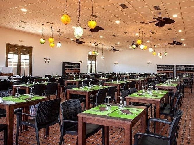 Magic Natura Animal WaterPark Polynesian Lodge Resort 12