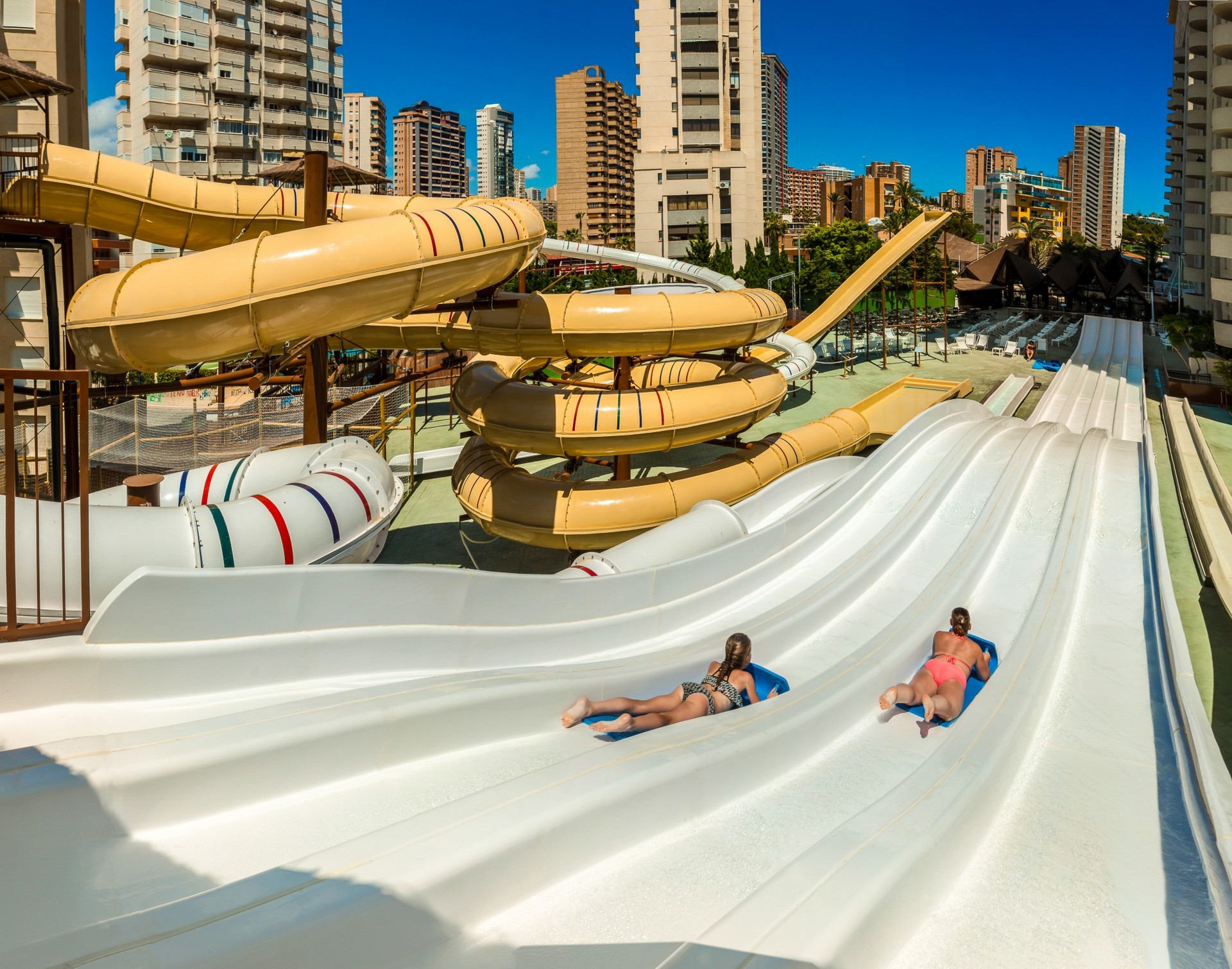 Magic Tropical Splash 16