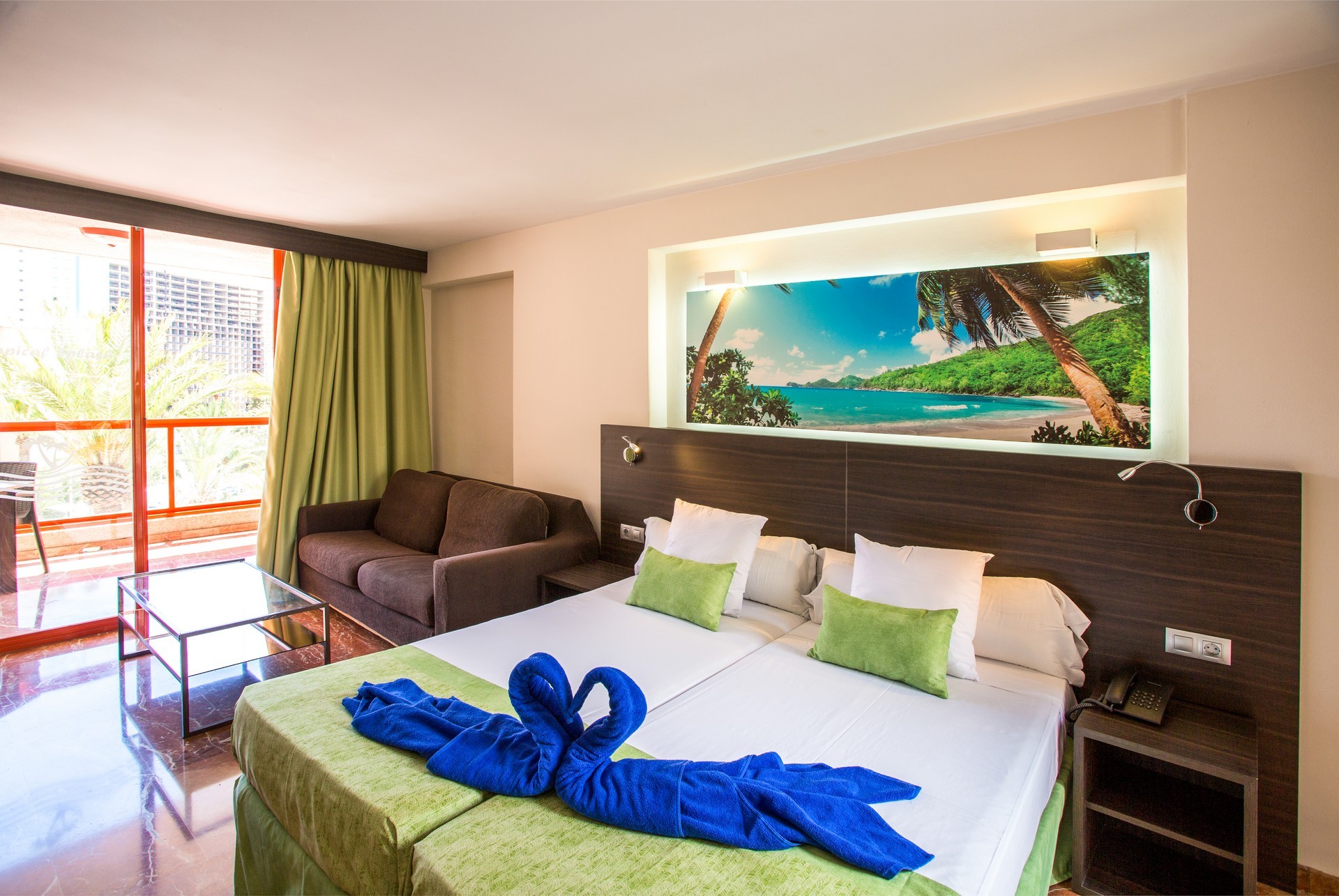 Magic Tropical Splash 8