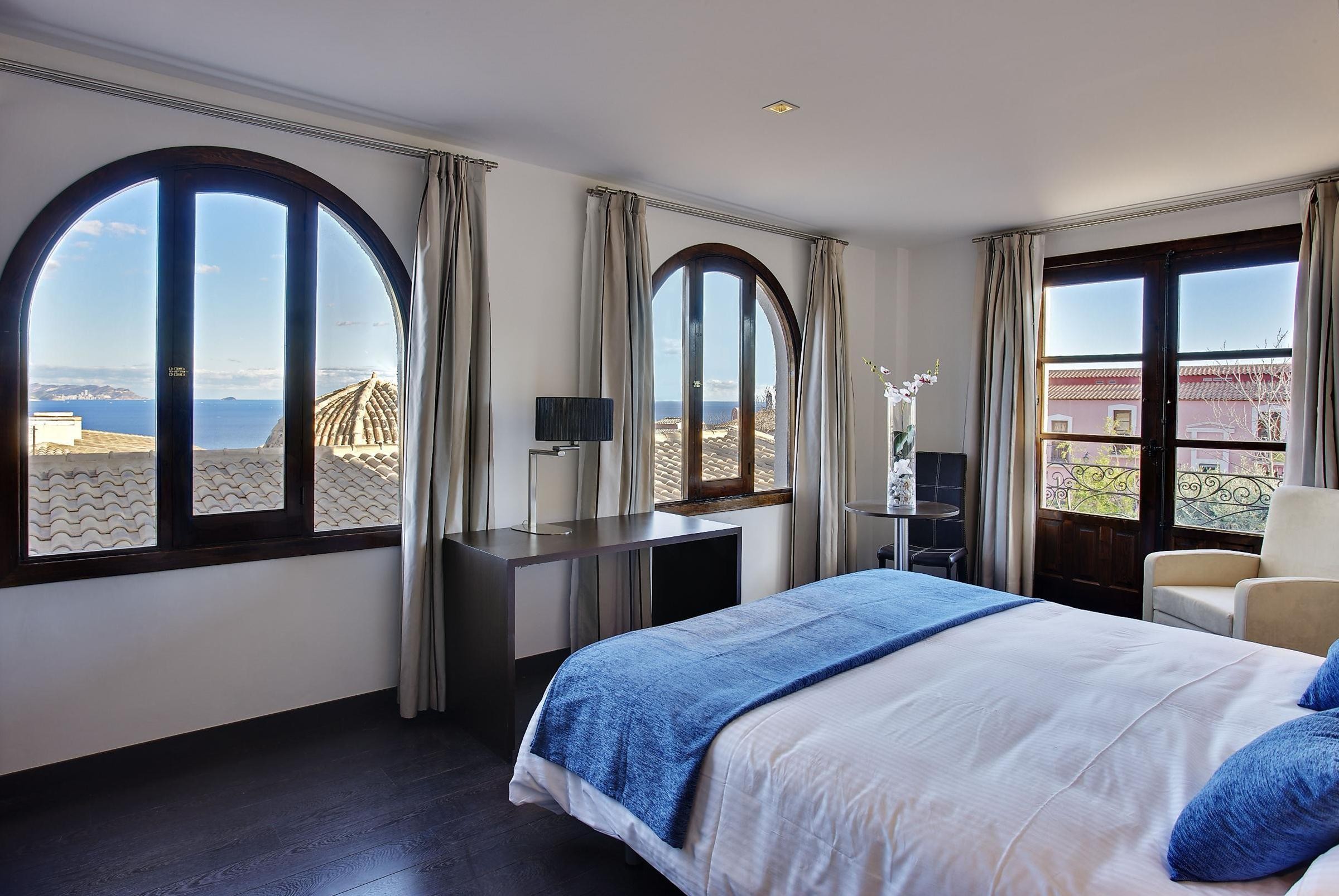 Occidental Pueblo Acantilado