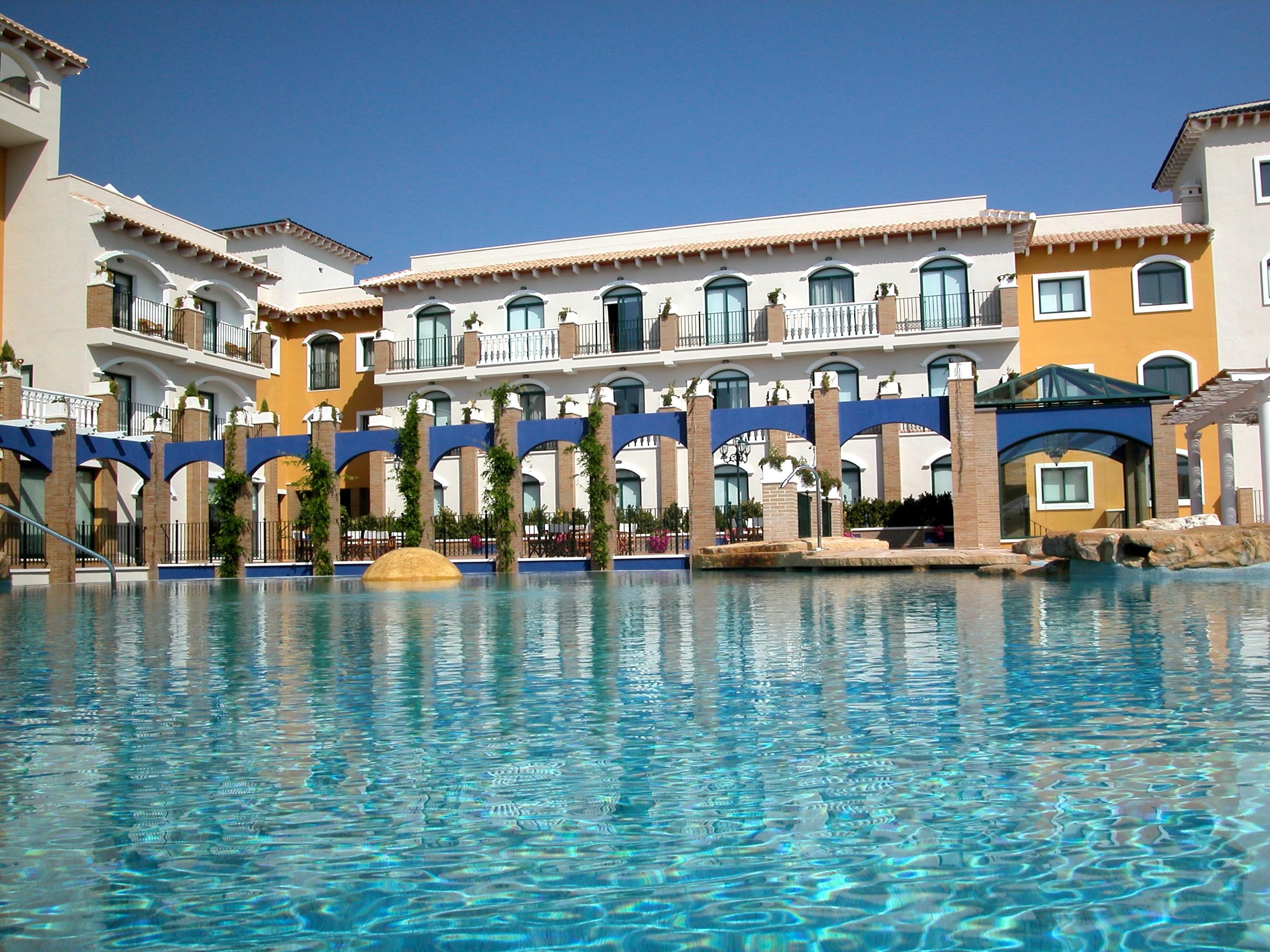 La Laguna Spa & Golf