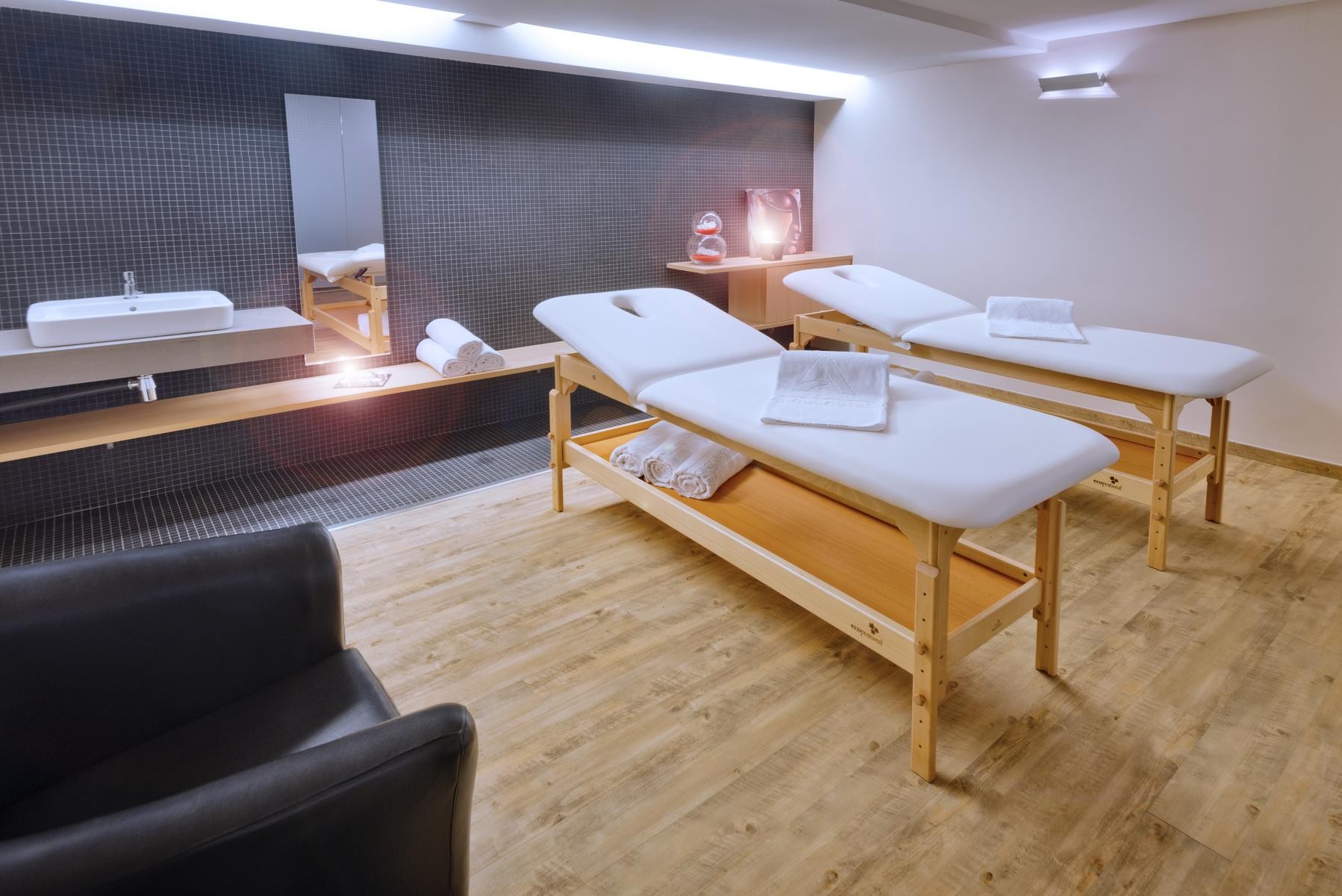 Aqua Hotel Onabrava and Spa 7