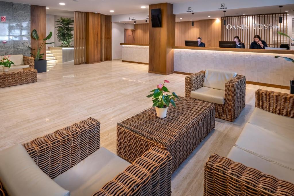 GHT Oasis Tossa & Spa 8