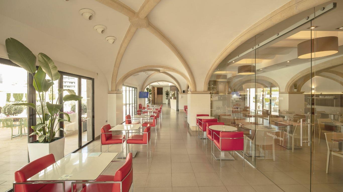 RH Boutique Porto Cristo 10