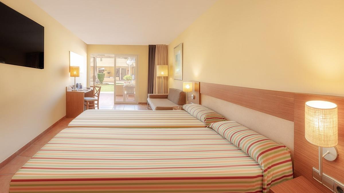 RH Casablanca Suites