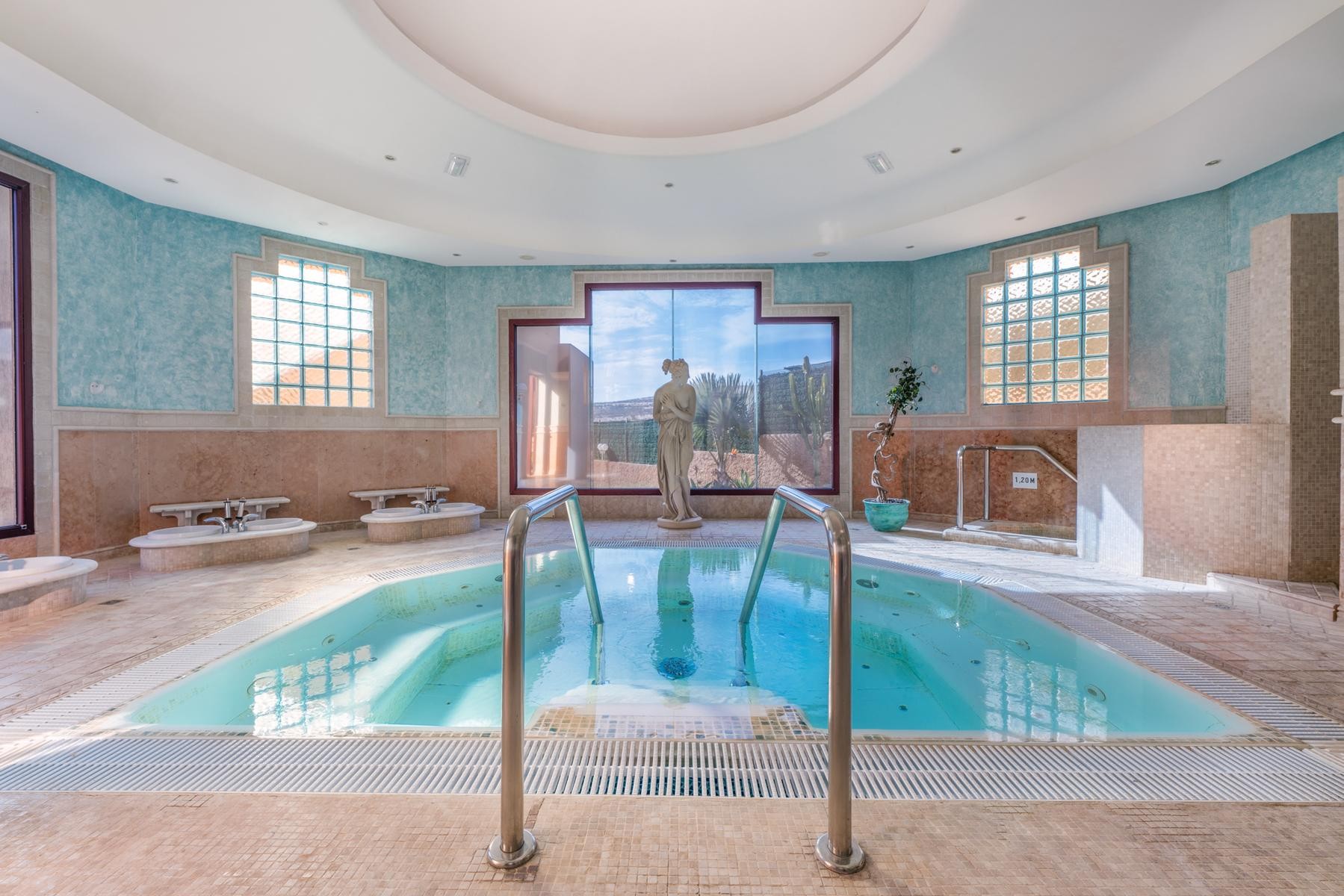 Esmeralda Maris by Livvo Hotel 10