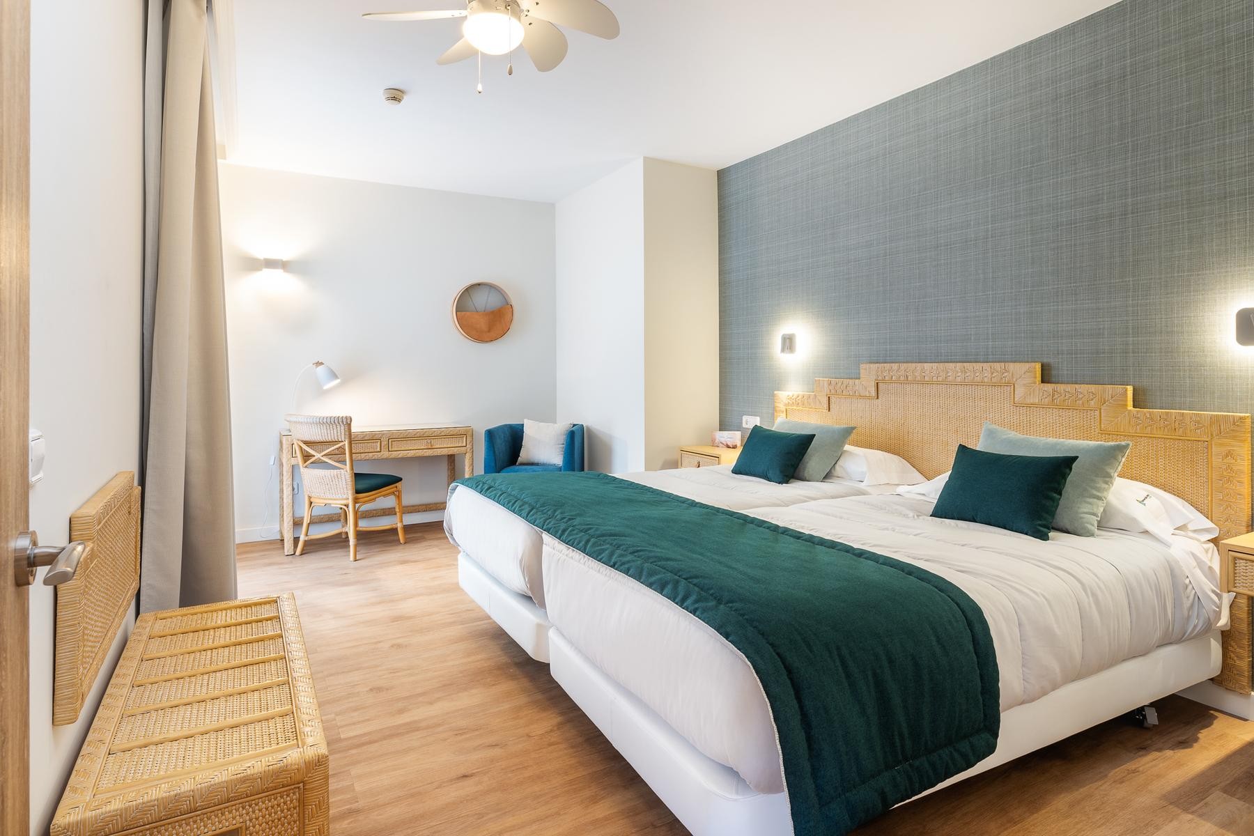 Esmeralda Maris by Livvo Hotel 4