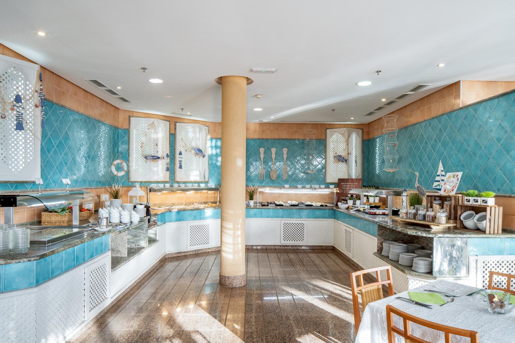 Esmeralda Maris by Livvo Hotel 8