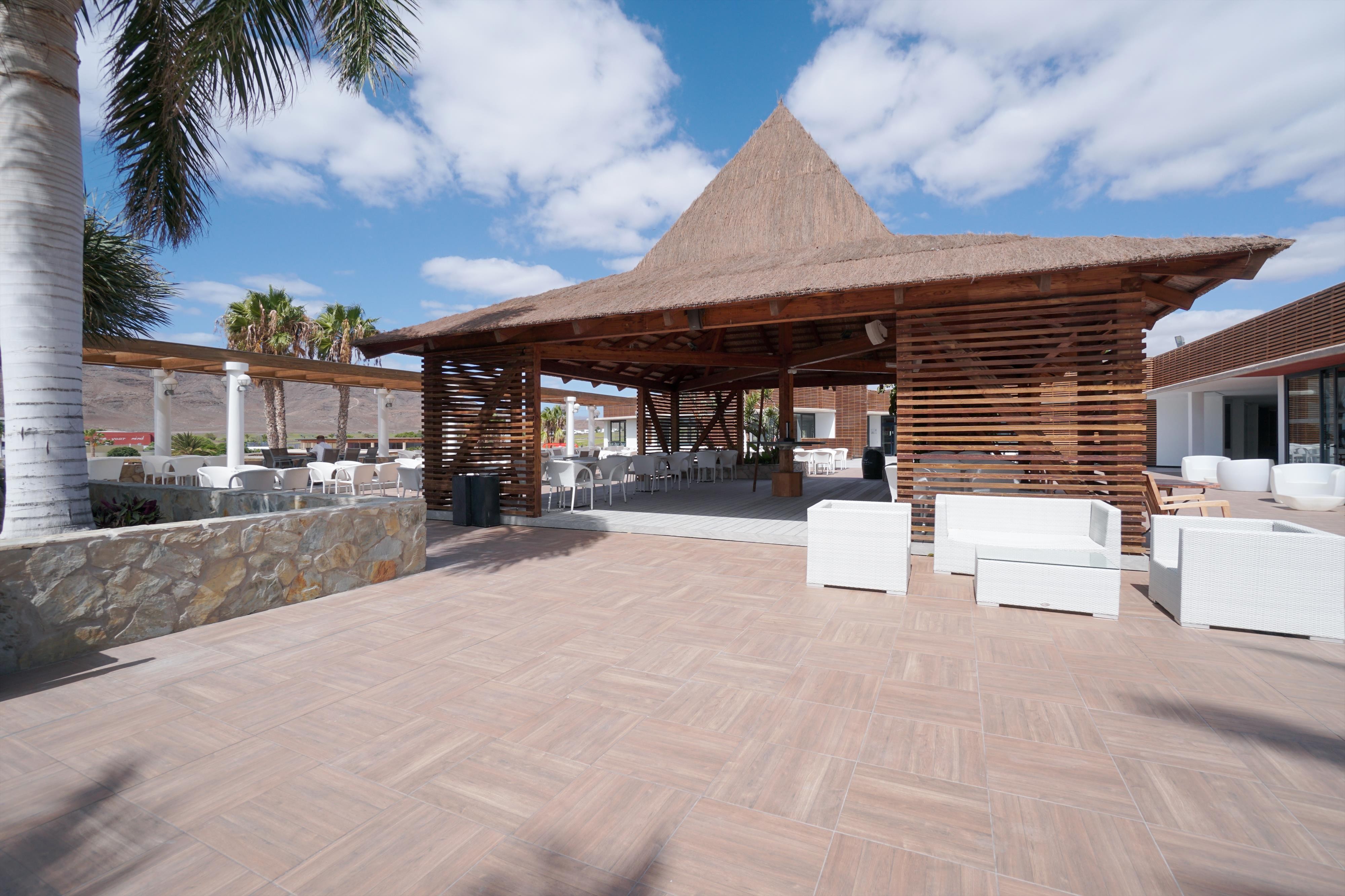 Playitas Aparthotel 18