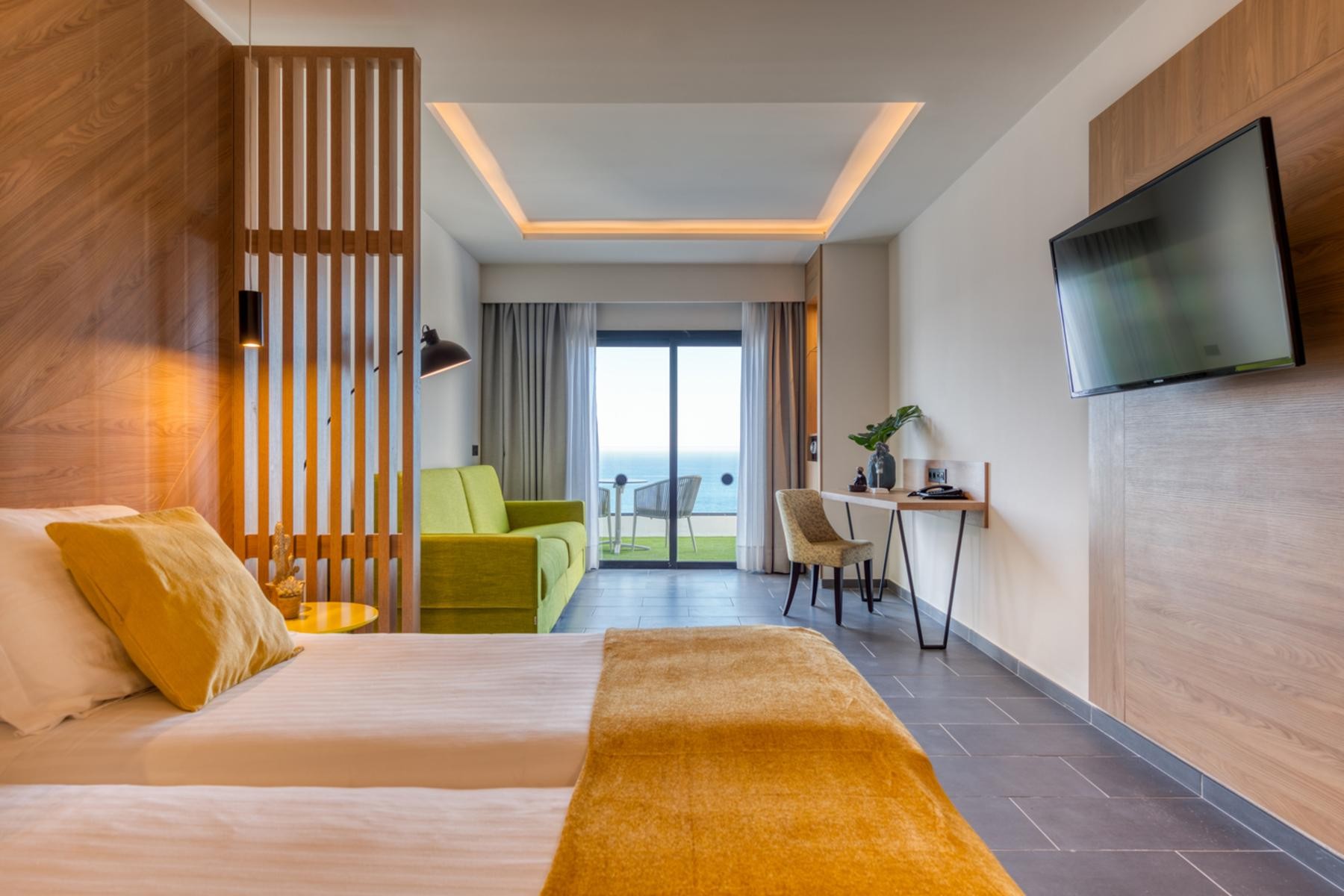 Occidental Roca Negra - Adults Only