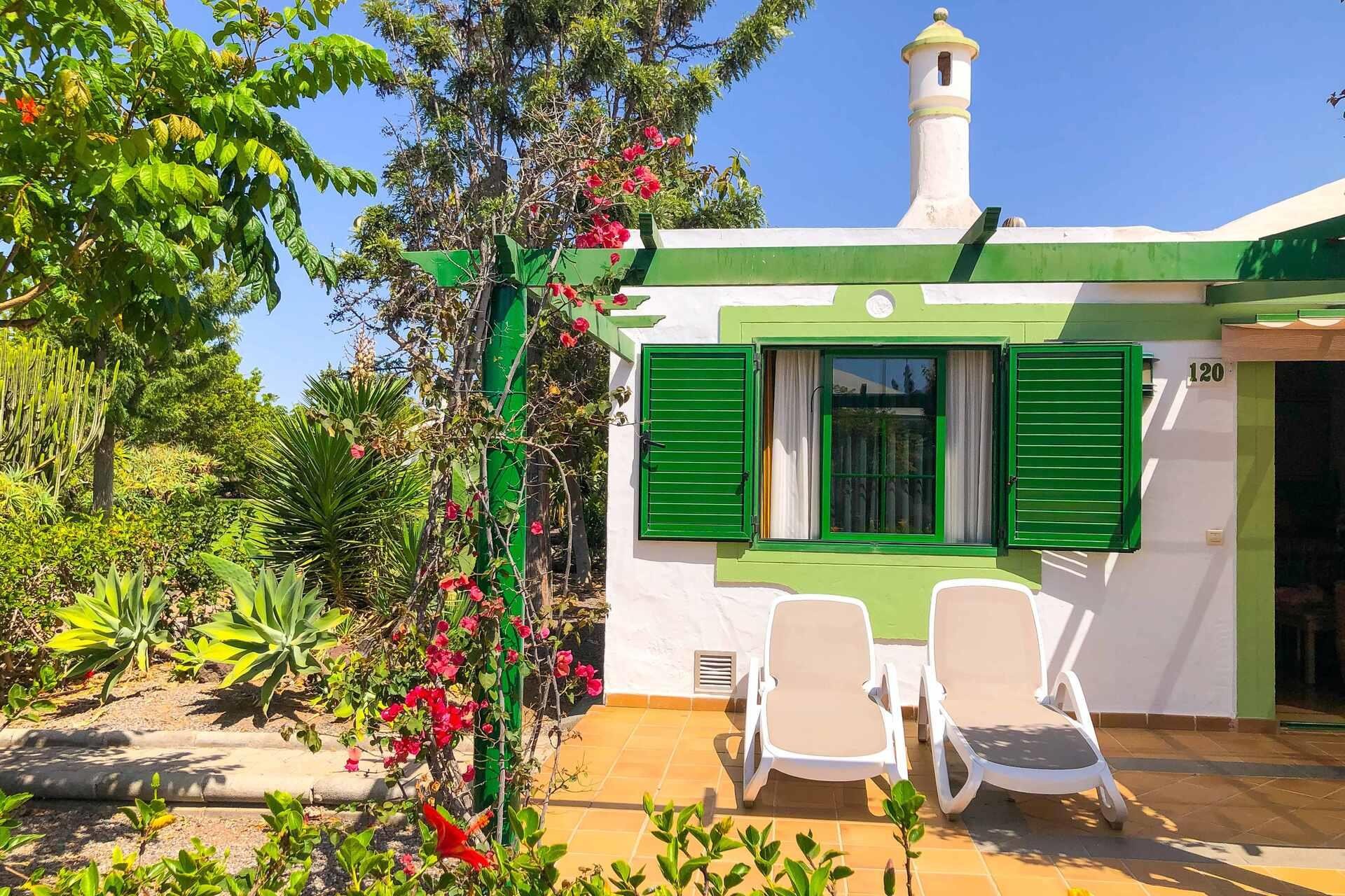 Cordial Sandy Golf Bungalows 3