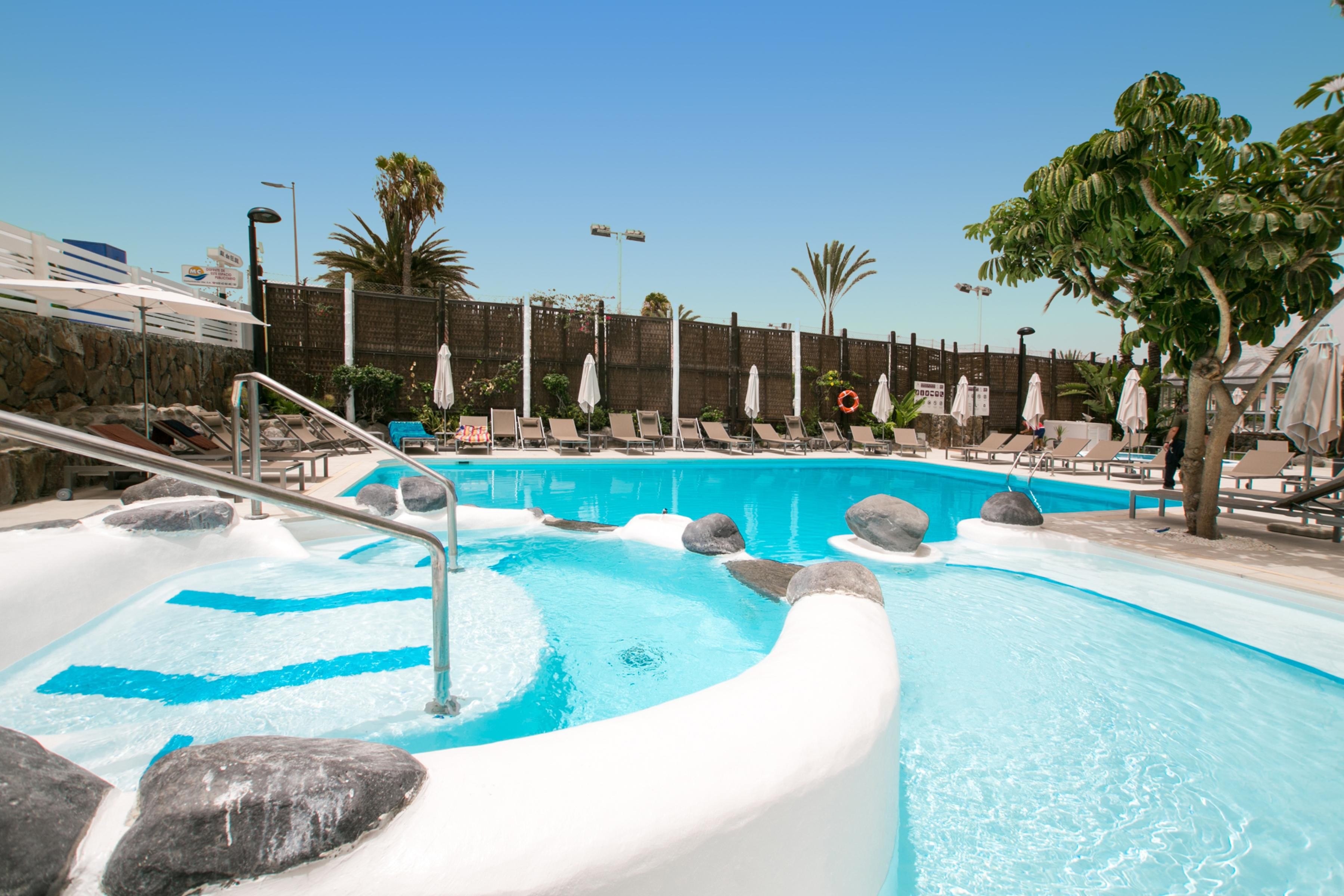 Livvo Anamar Suites 8