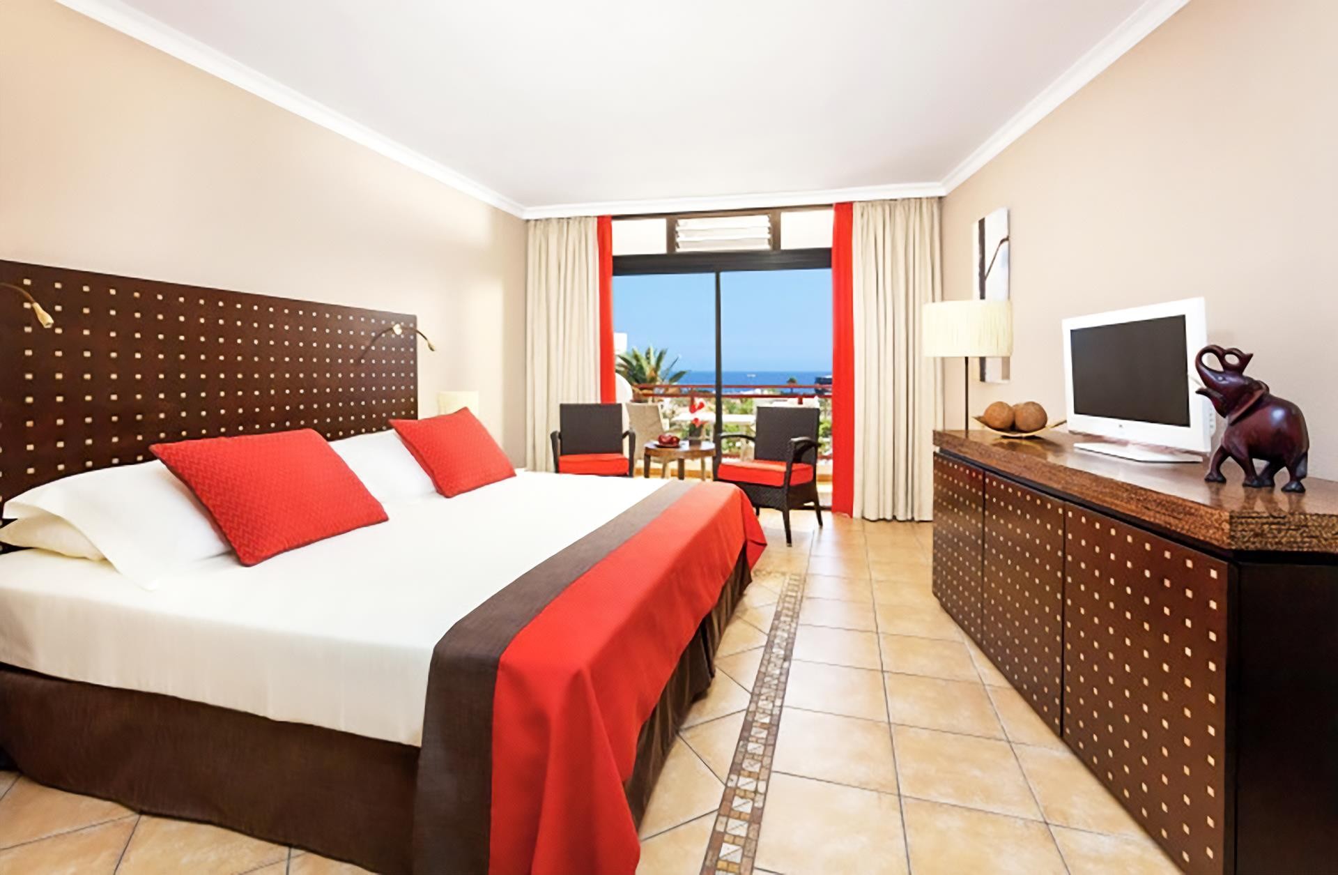 Seaside Sandy Beach 4