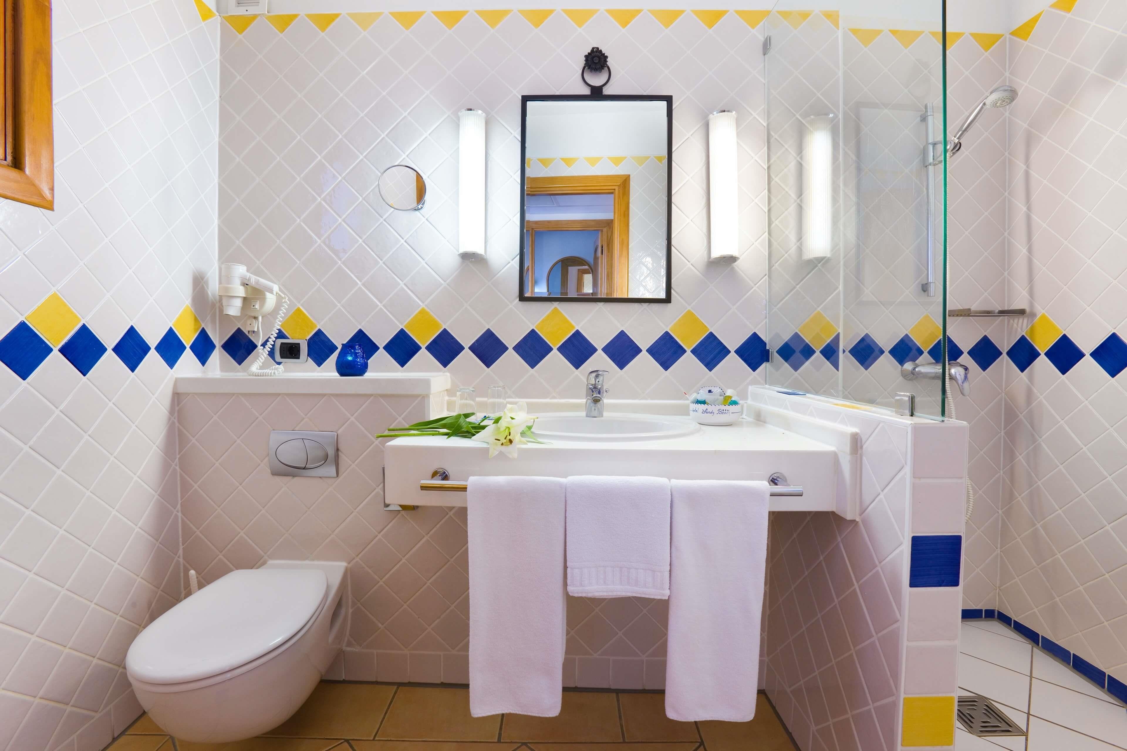 Seaside Sandy Beach 18