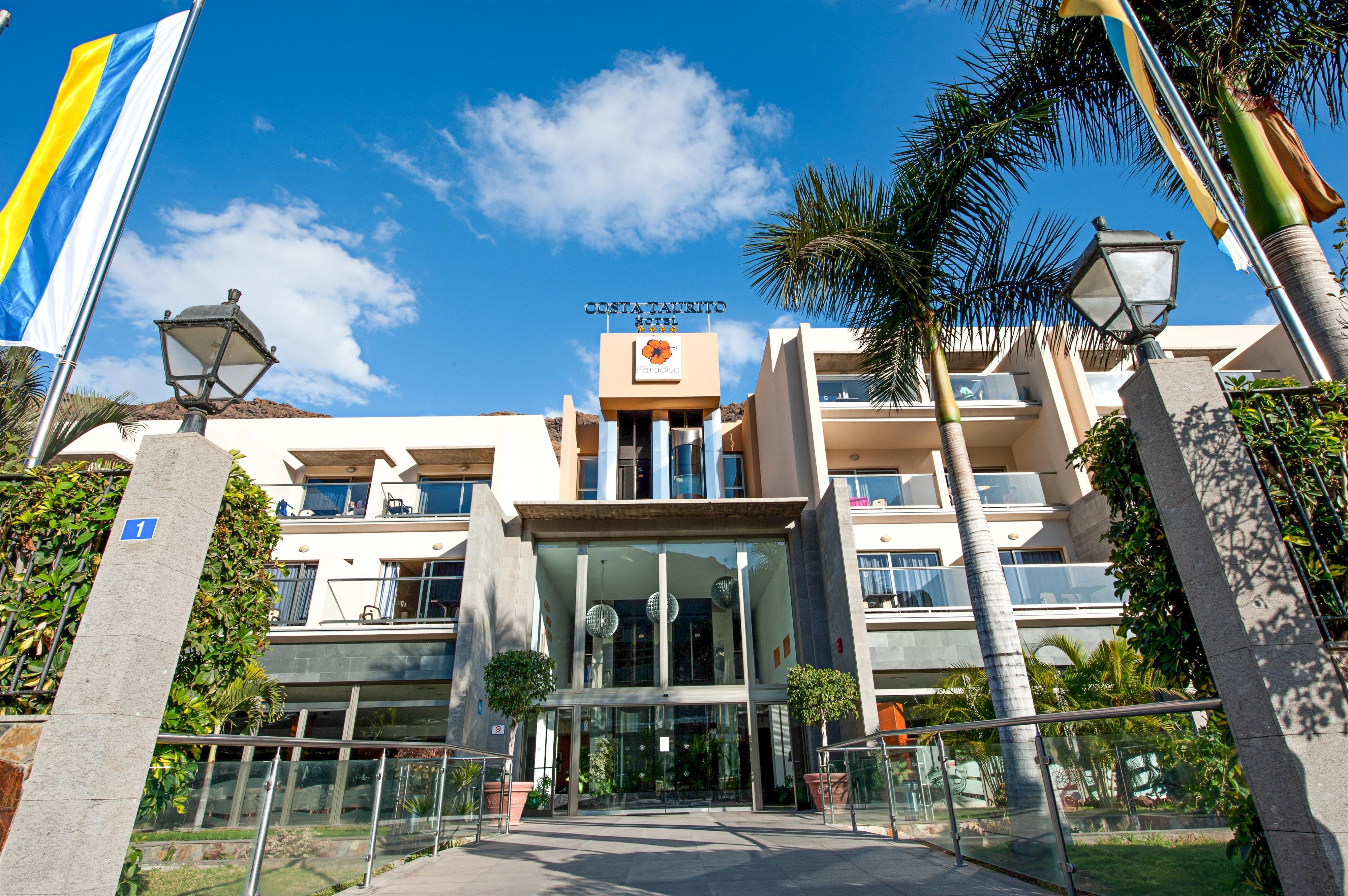 LIVVO Costa Taurito 12