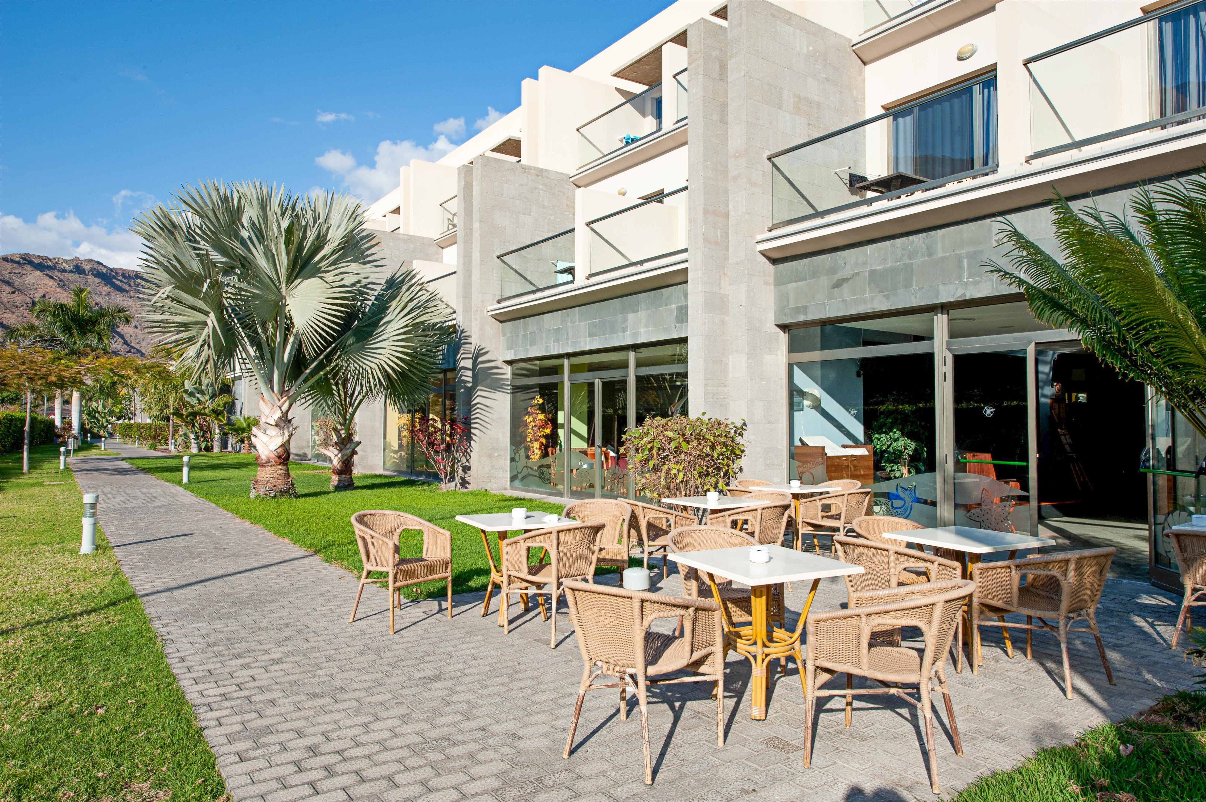 LIVVO Costa Taurito 13