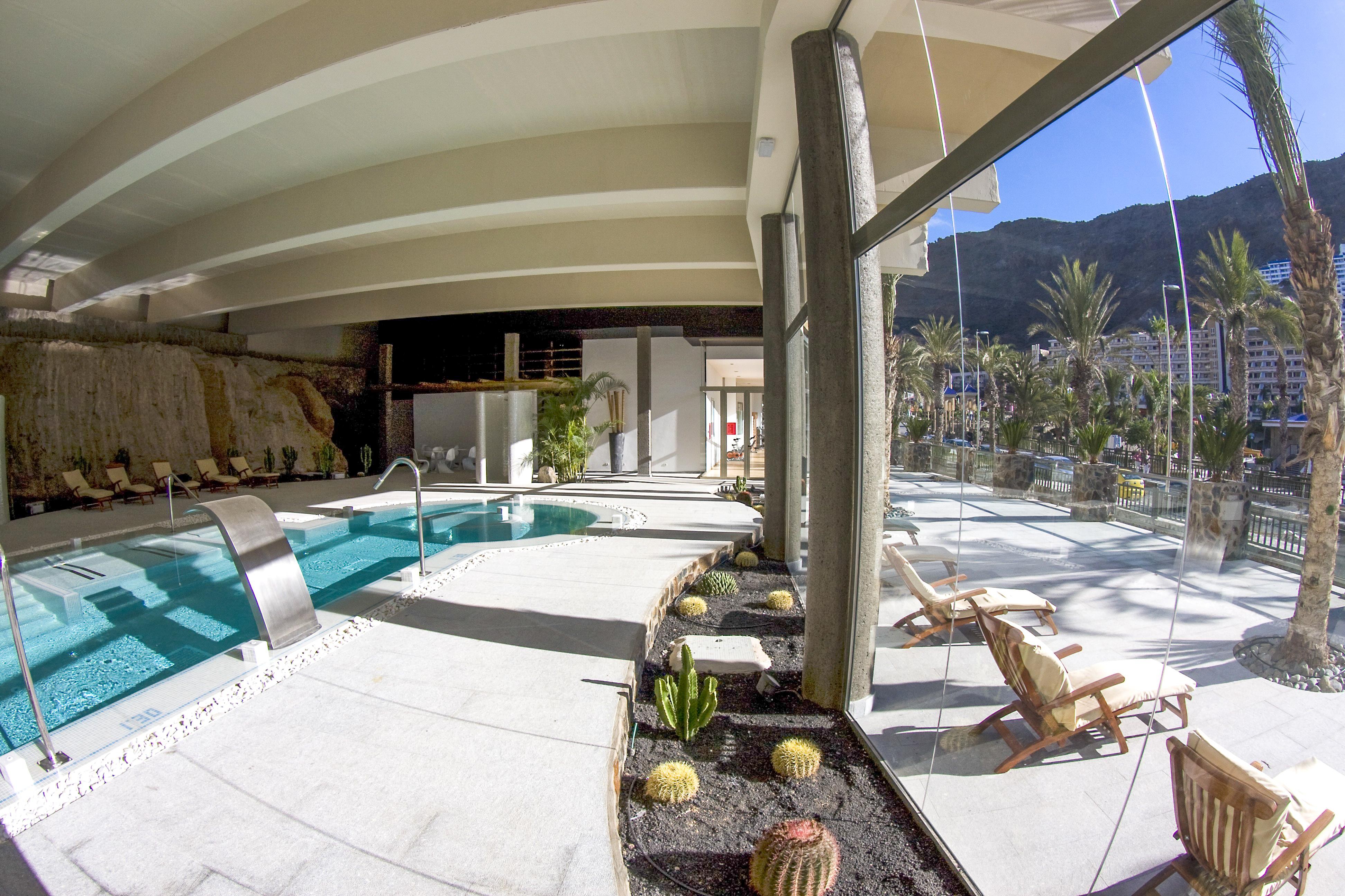 LIVVO Costa Taurito 9