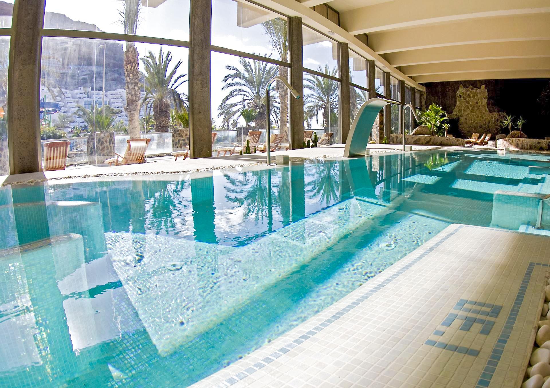 LIVVO Costa Taurito 8