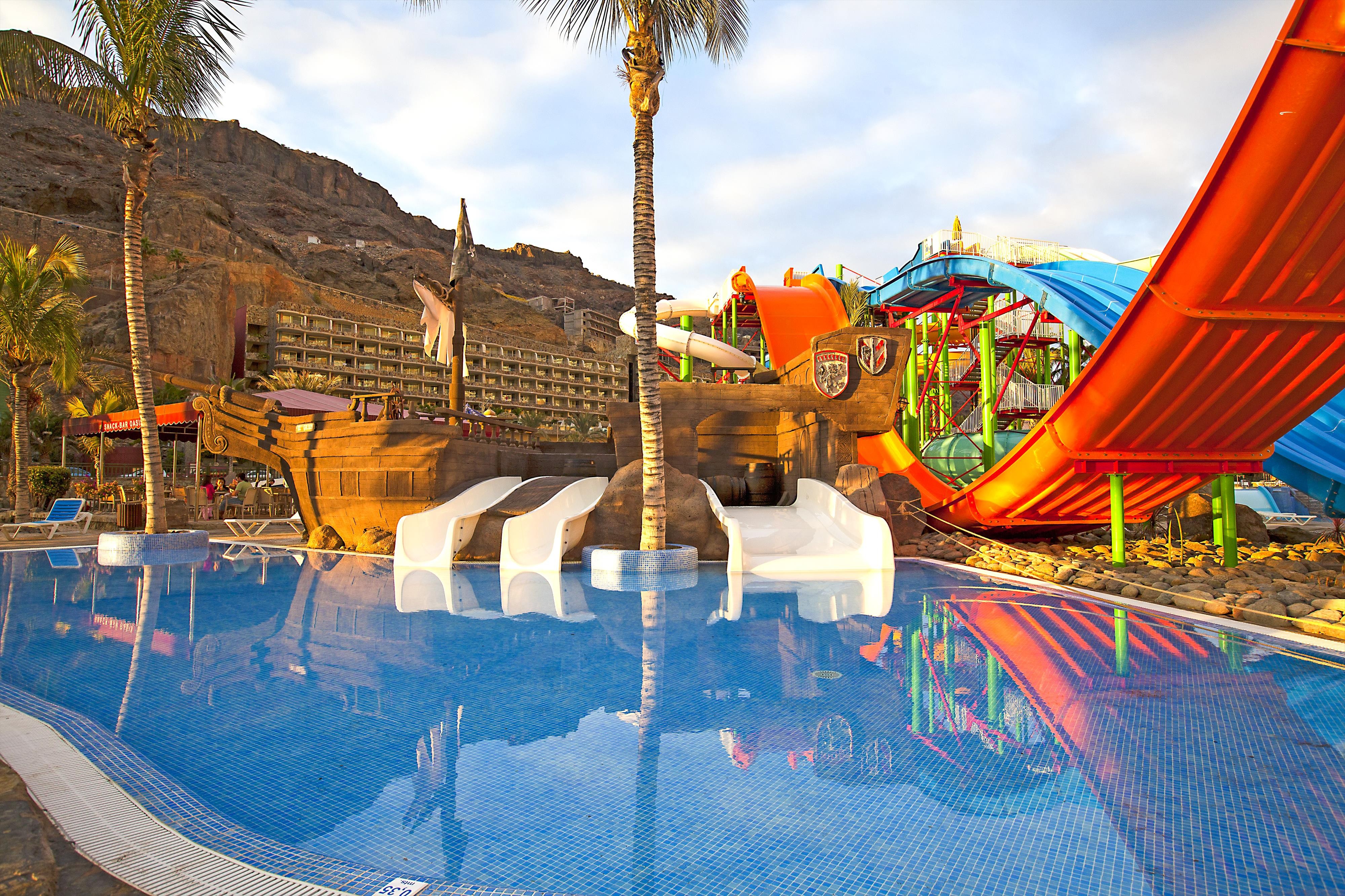 LIVVO Costa Taurito 3