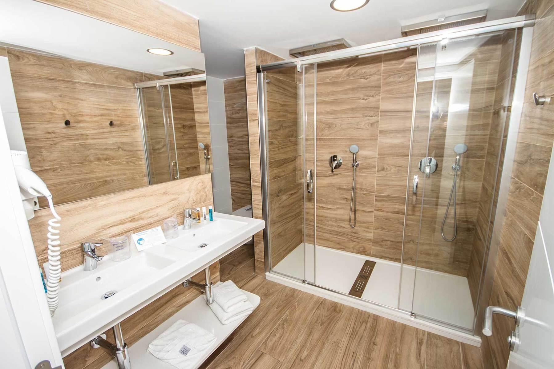 IG Nachosol Atlantic and Yaizasol By Servatur (Only Adults) 6