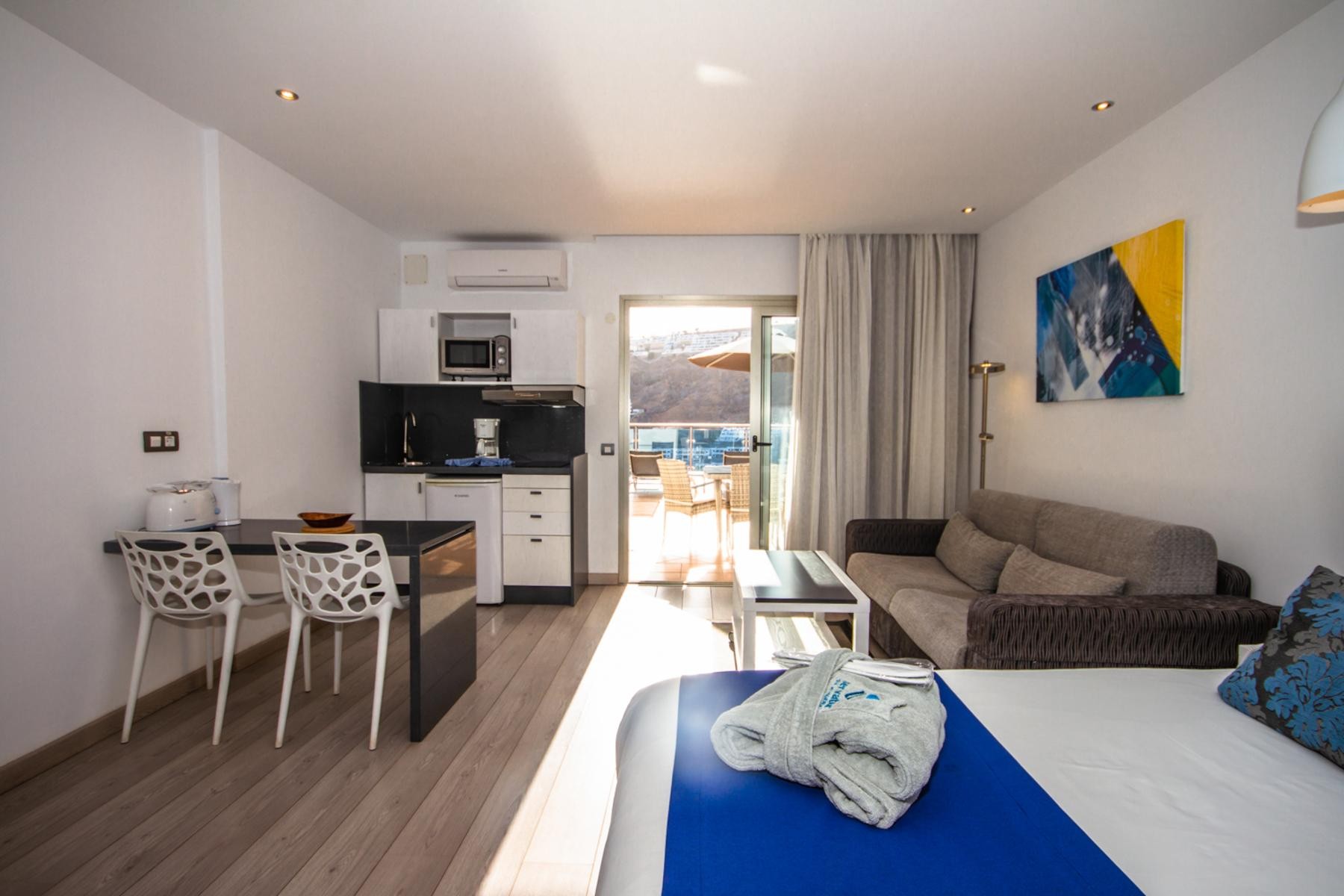 Servatur Casablanca Suites & Spa