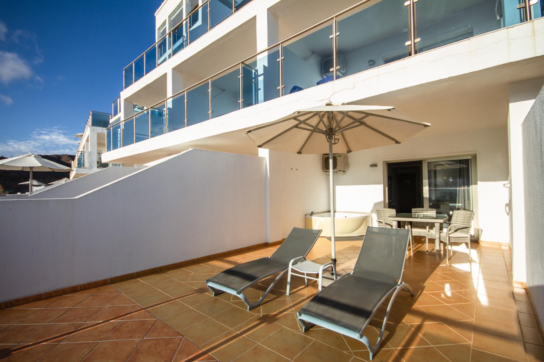 Servatur Casablanca Suites & Spa