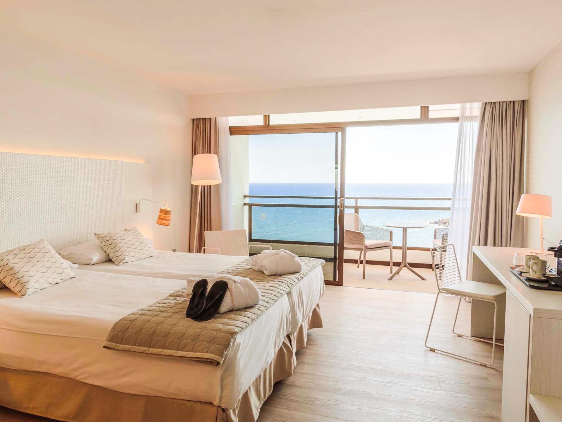 Don Gregory by Dunas