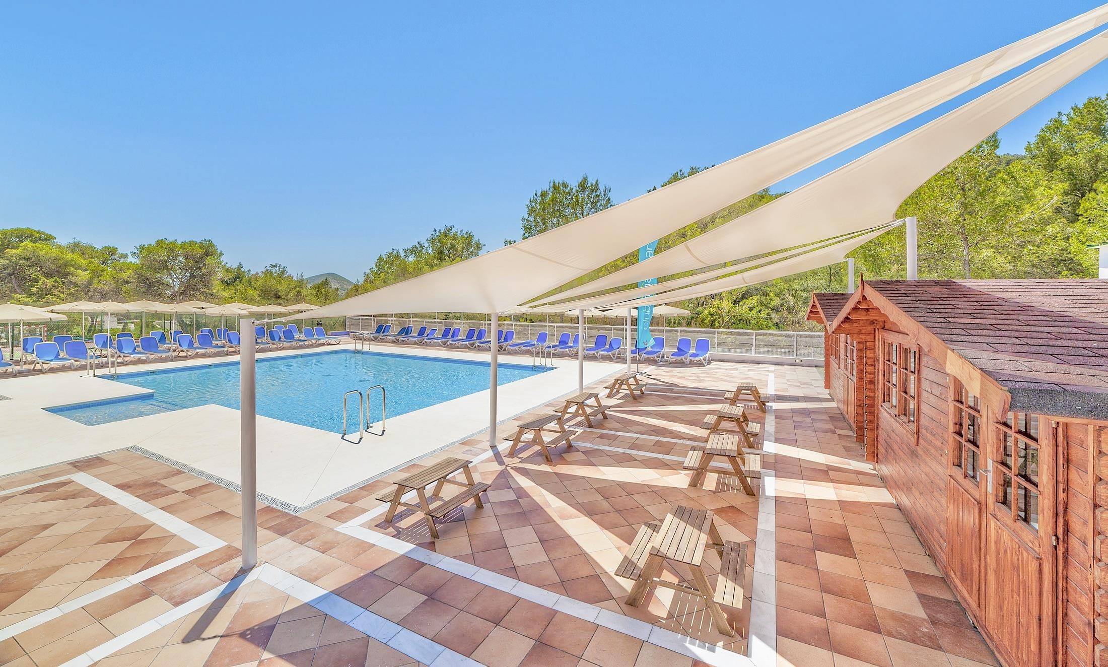 Globales Montemar 30