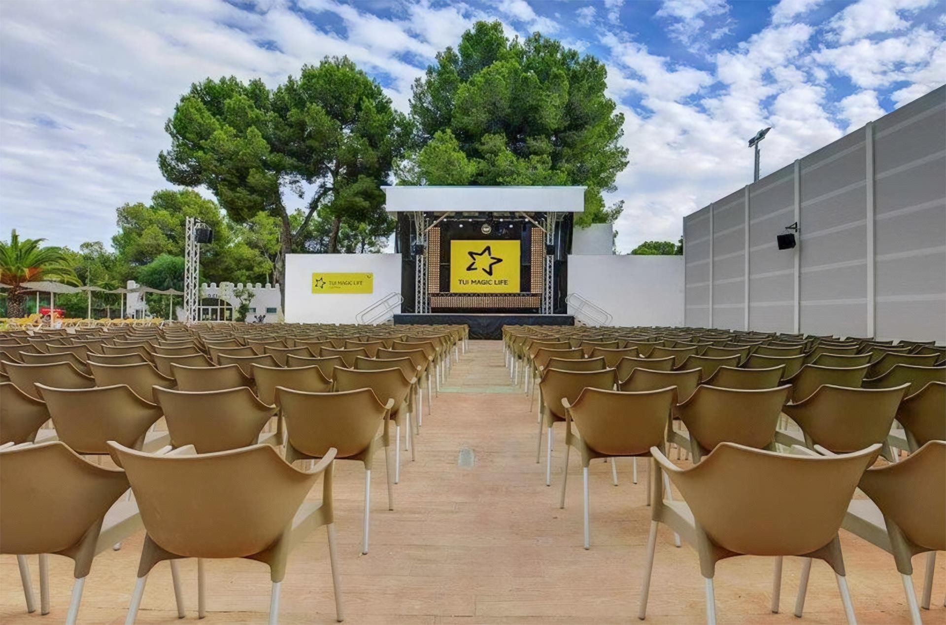 TUI Magic Life Cala Pada 24