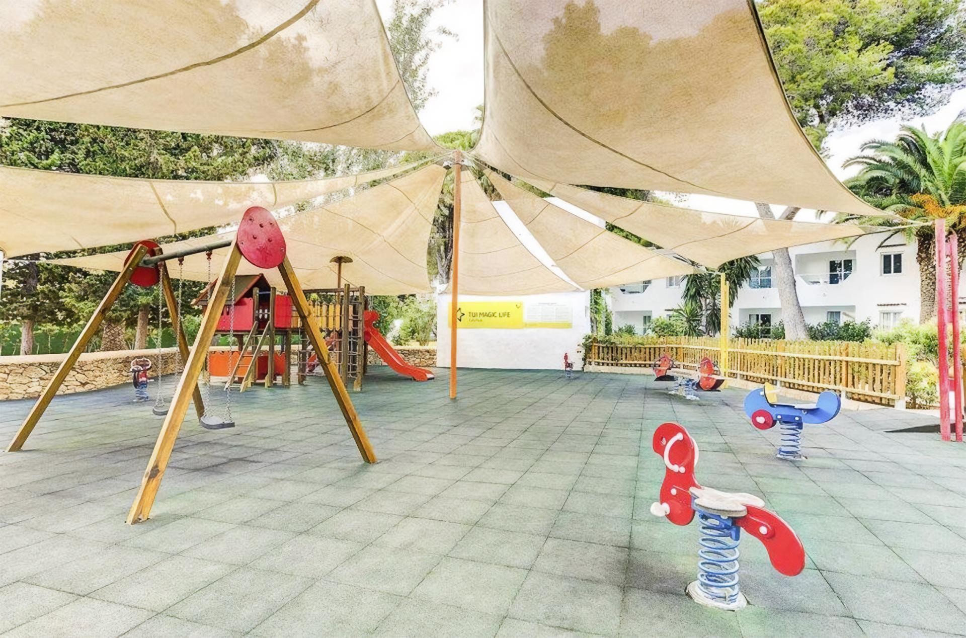 TUI Magic Life Cala Pada 25