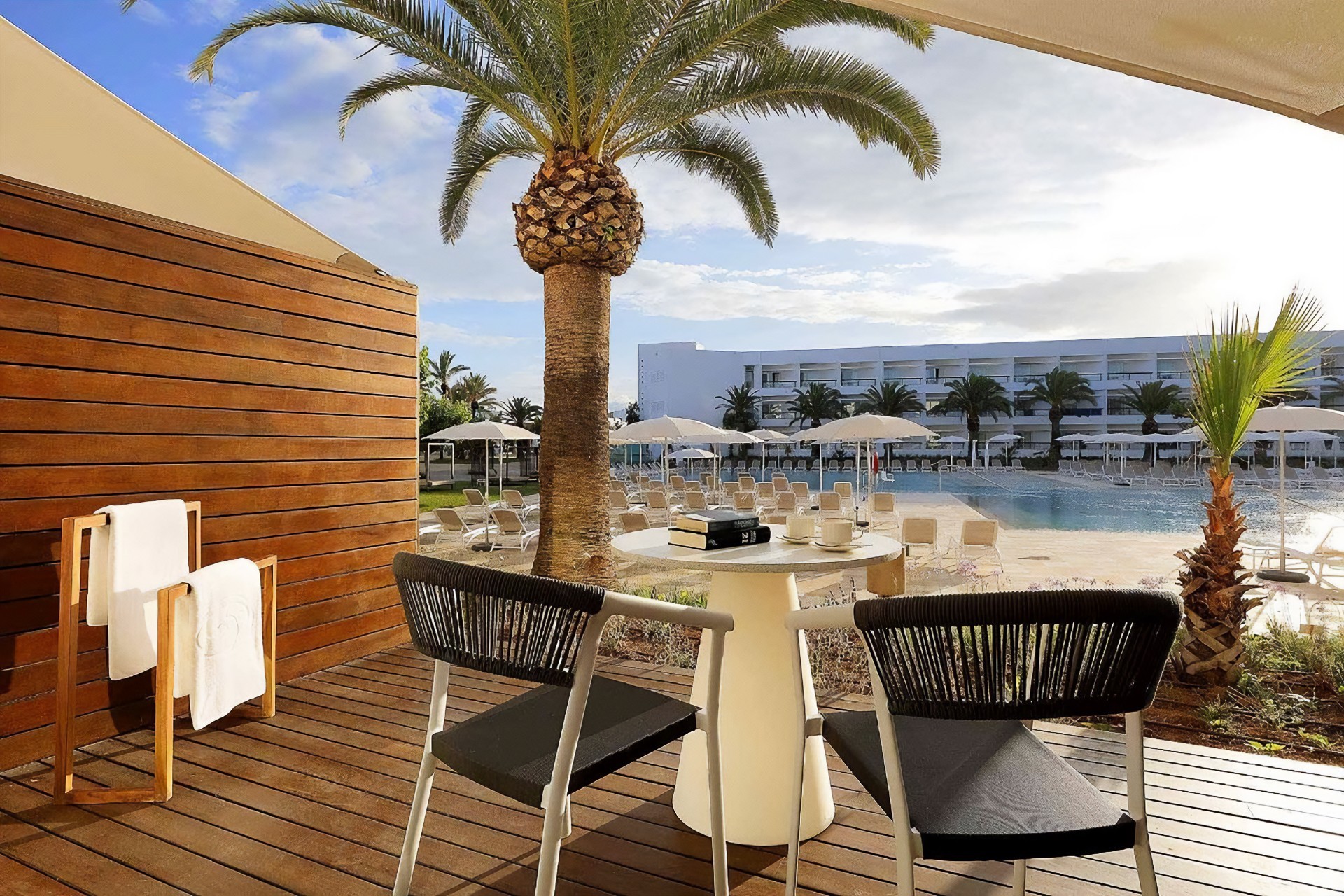 Grand Palladium Palace Ibiza Resort & Spa 9