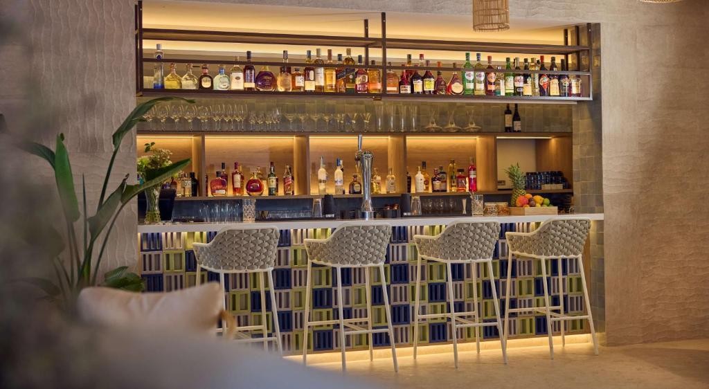 Cala San Miguel Ibiza Resort, Curio Collection by Hilton 18