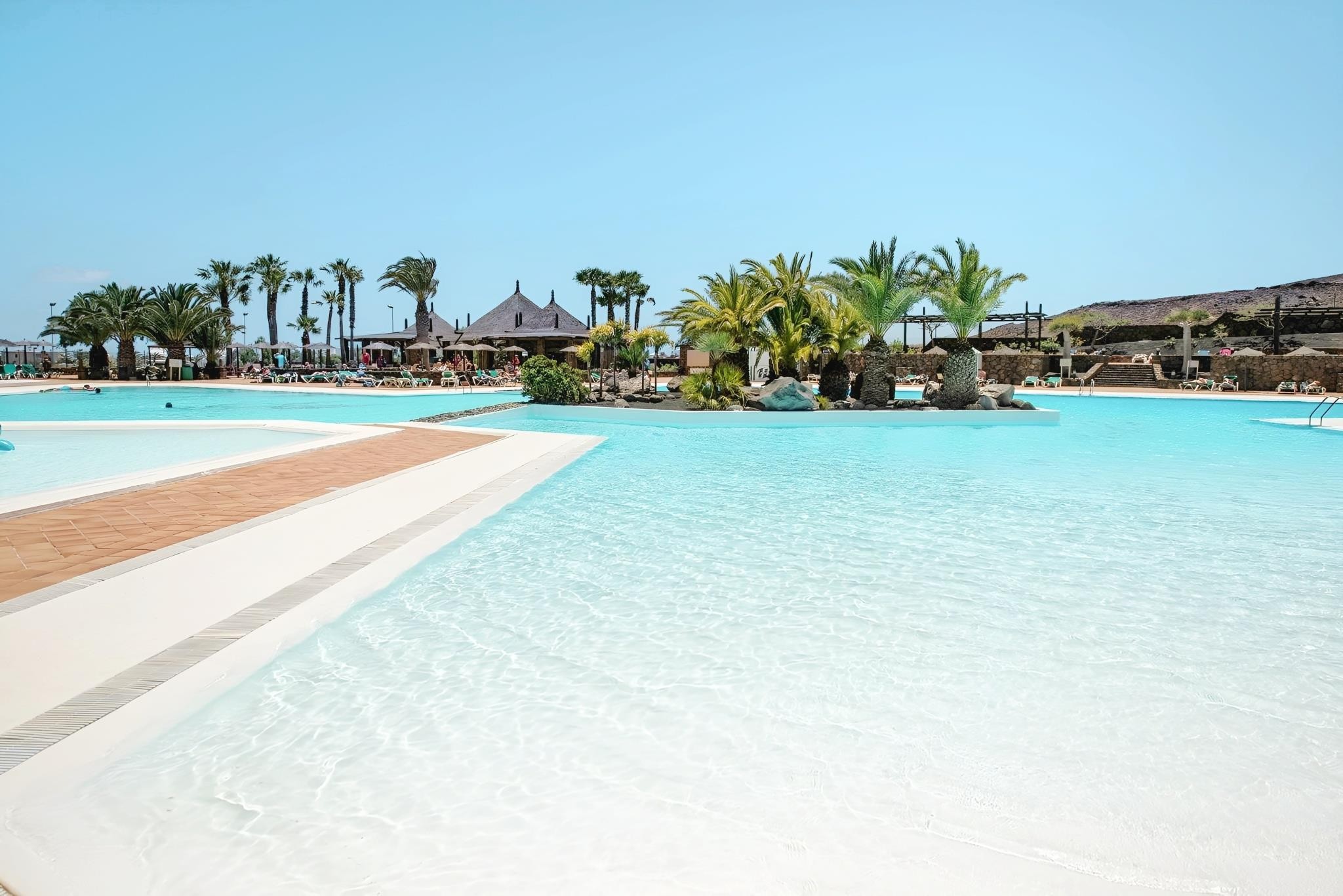 Beatriz Costa & Spa 3