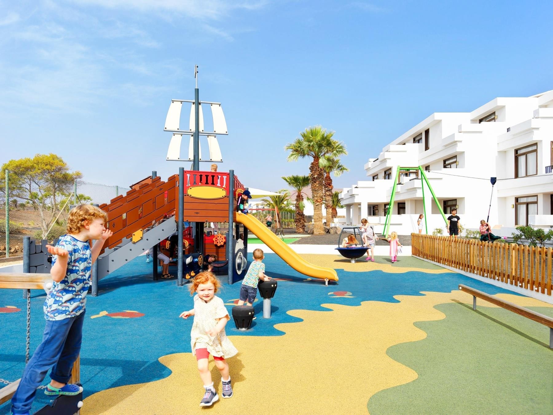 H10 Suites Lanzarote Gardens 22