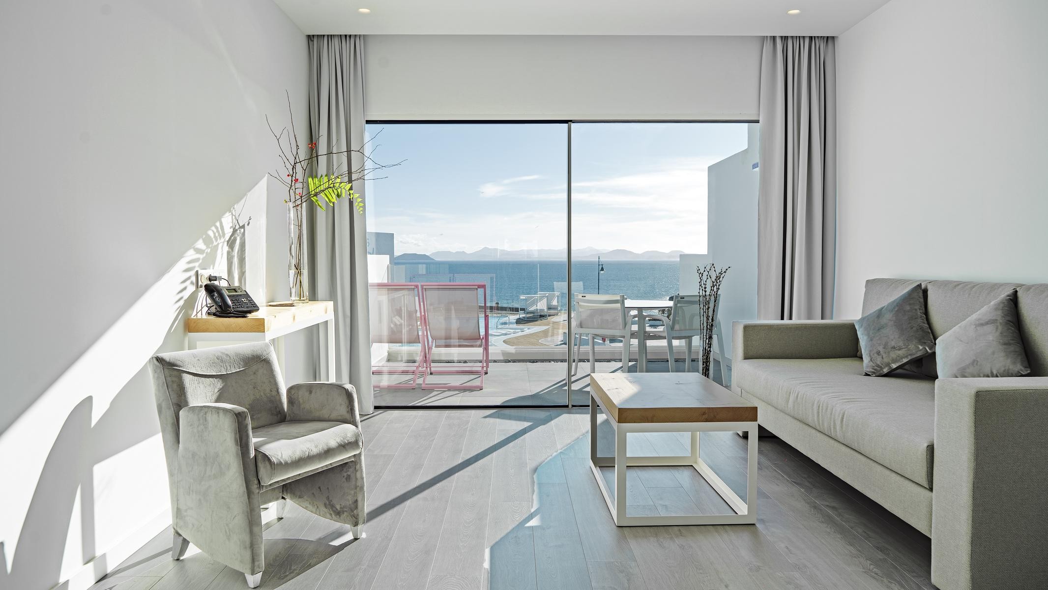 La Cala Suites Hotel 4