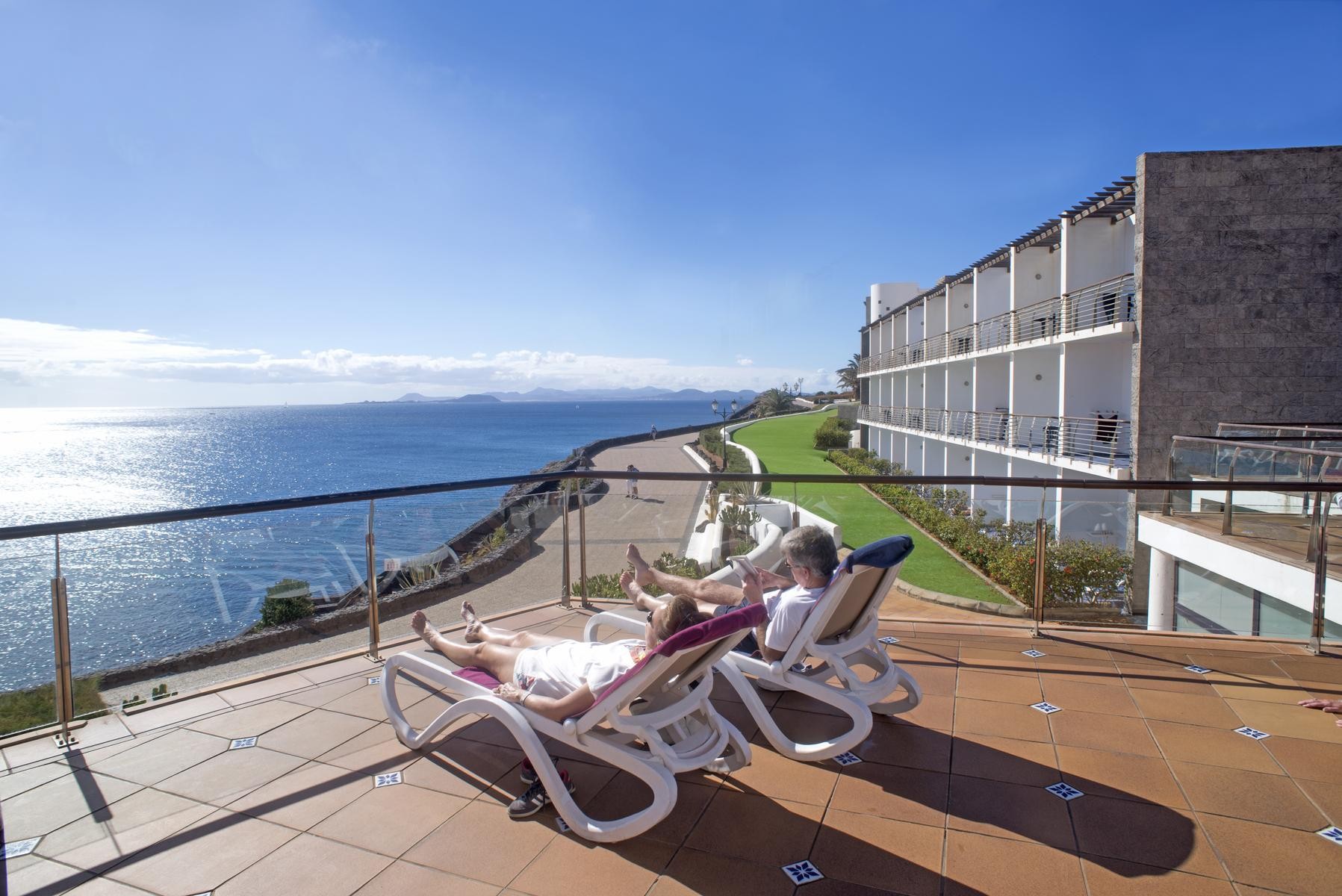 Mirador Papagayo by LIVVO 12