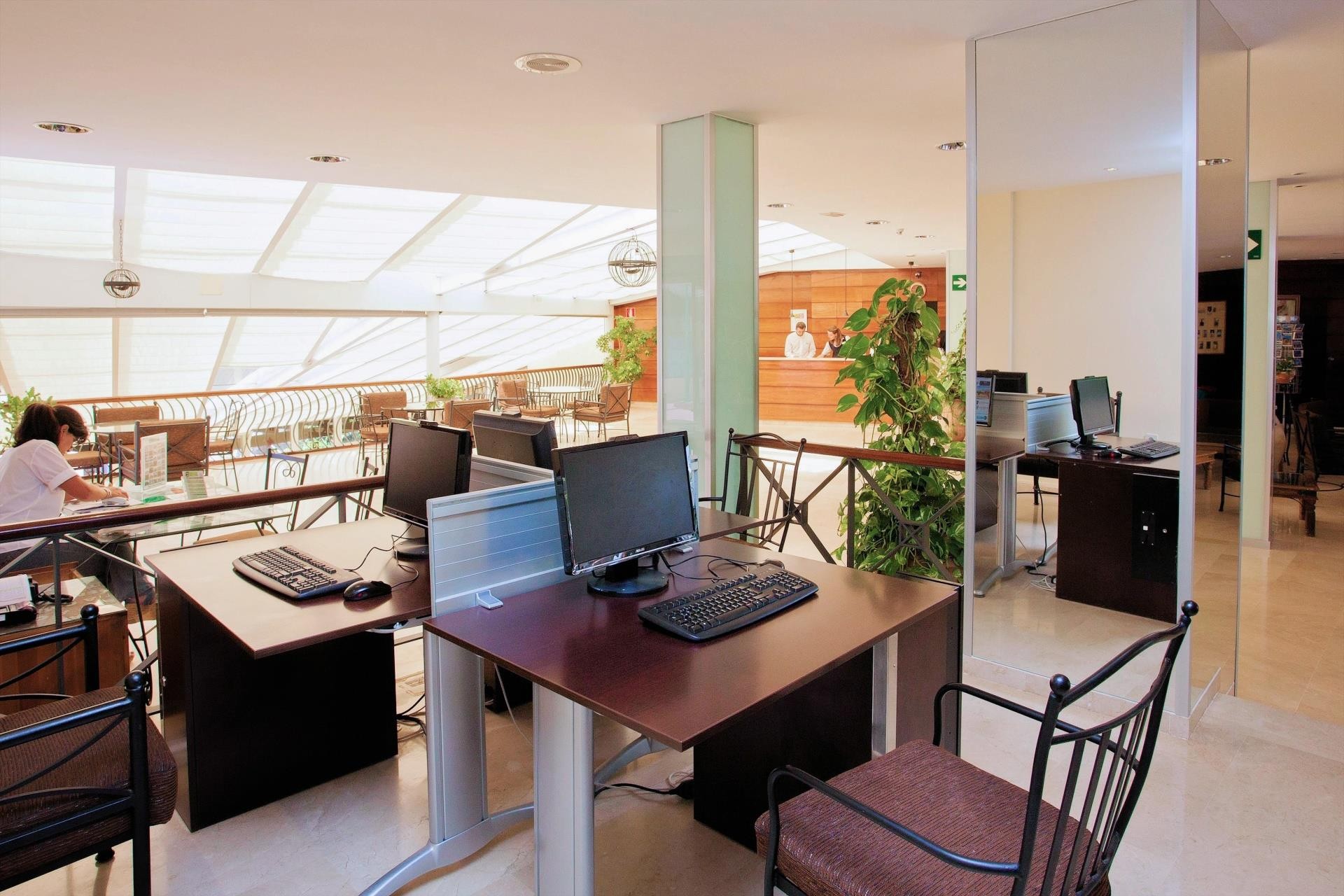 SBH Royal Mónica 32