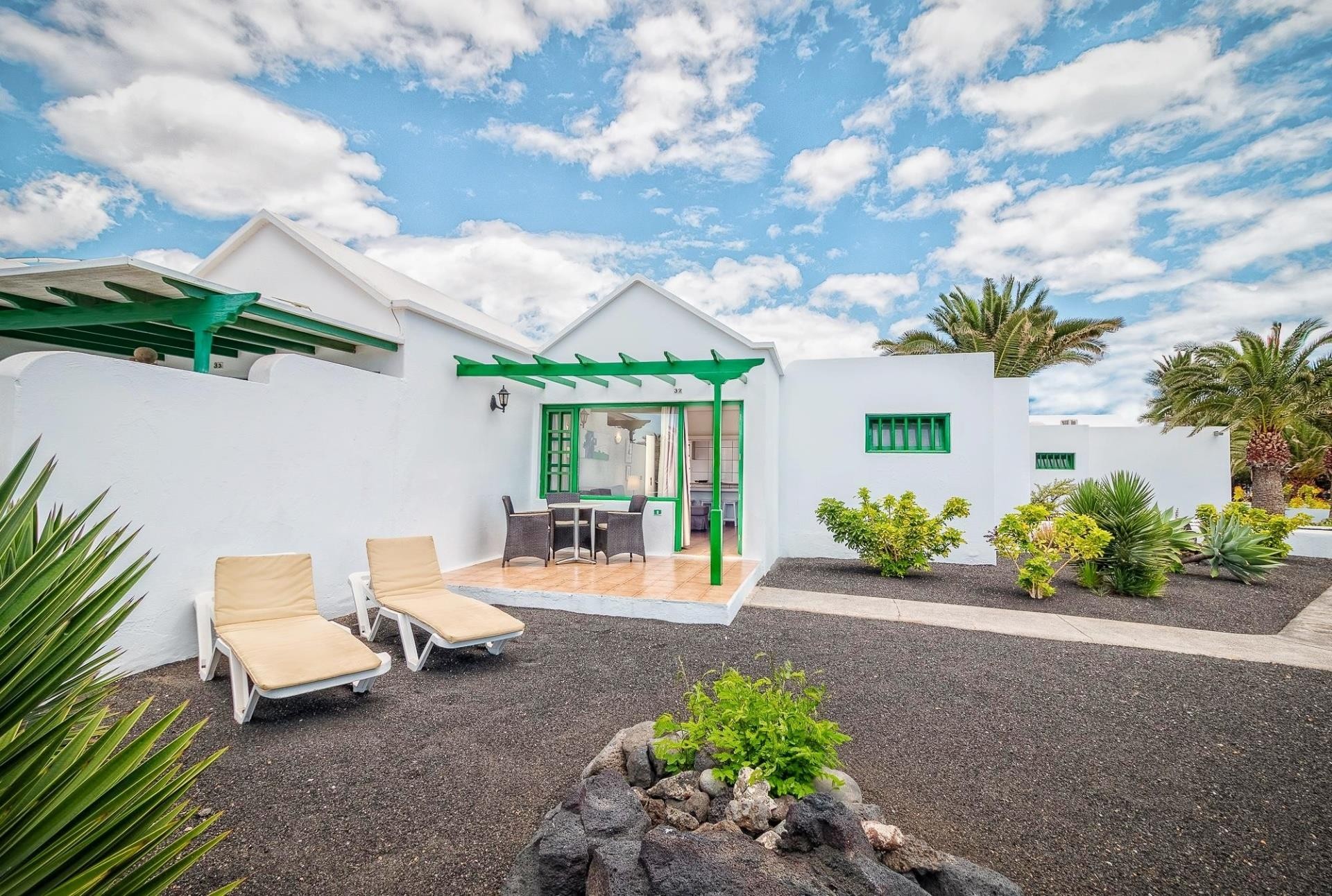 LIVVO Las Gaviotas  8