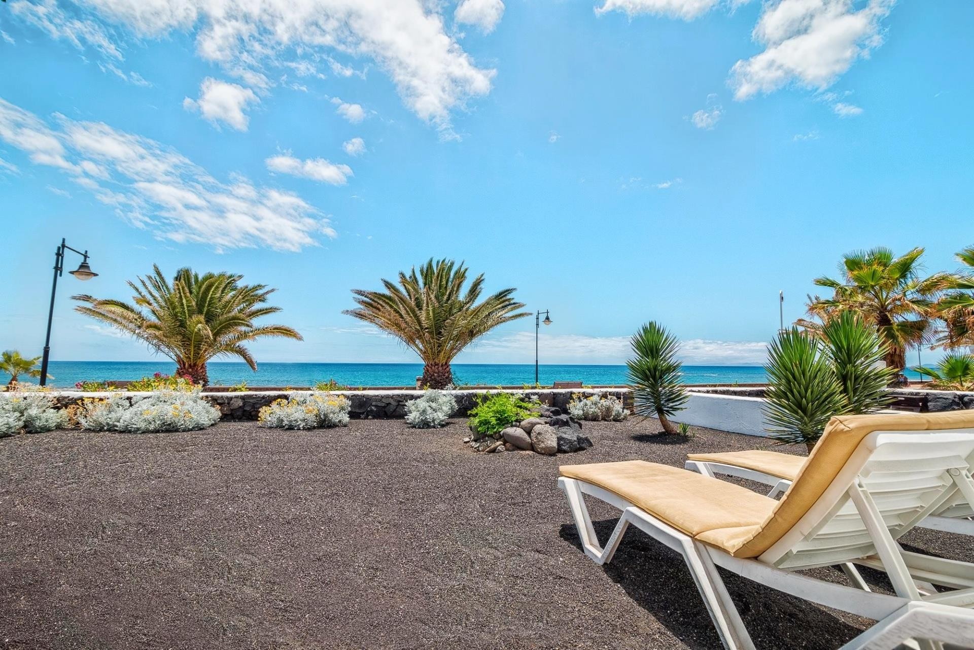 LIVVO Las Gaviotas  18