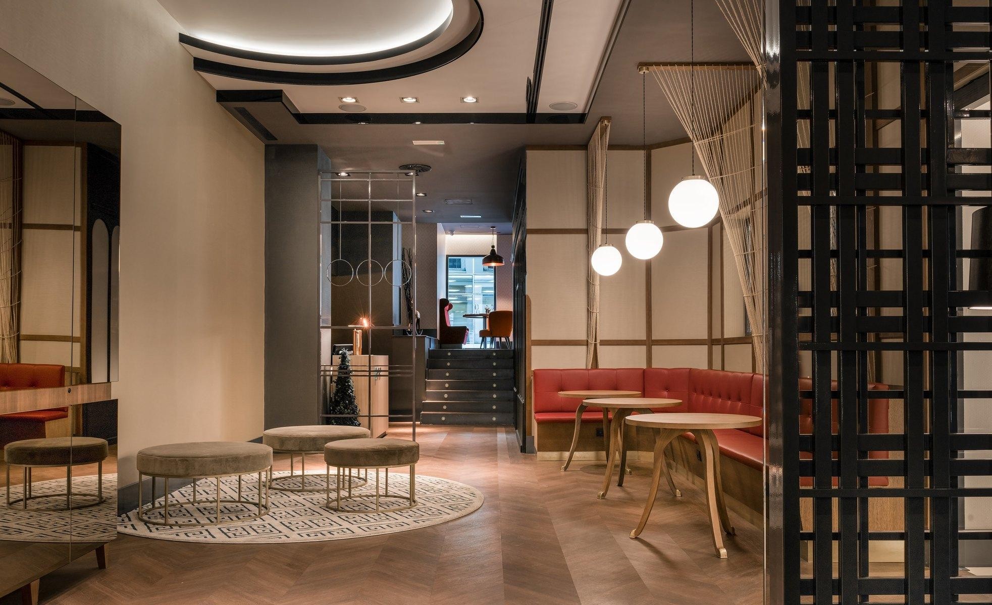 Catalonia Gran Via 9