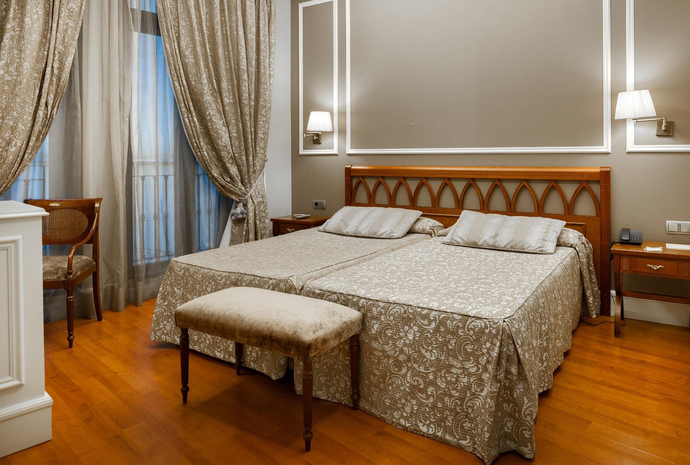 Catalonia Las Cortes 2