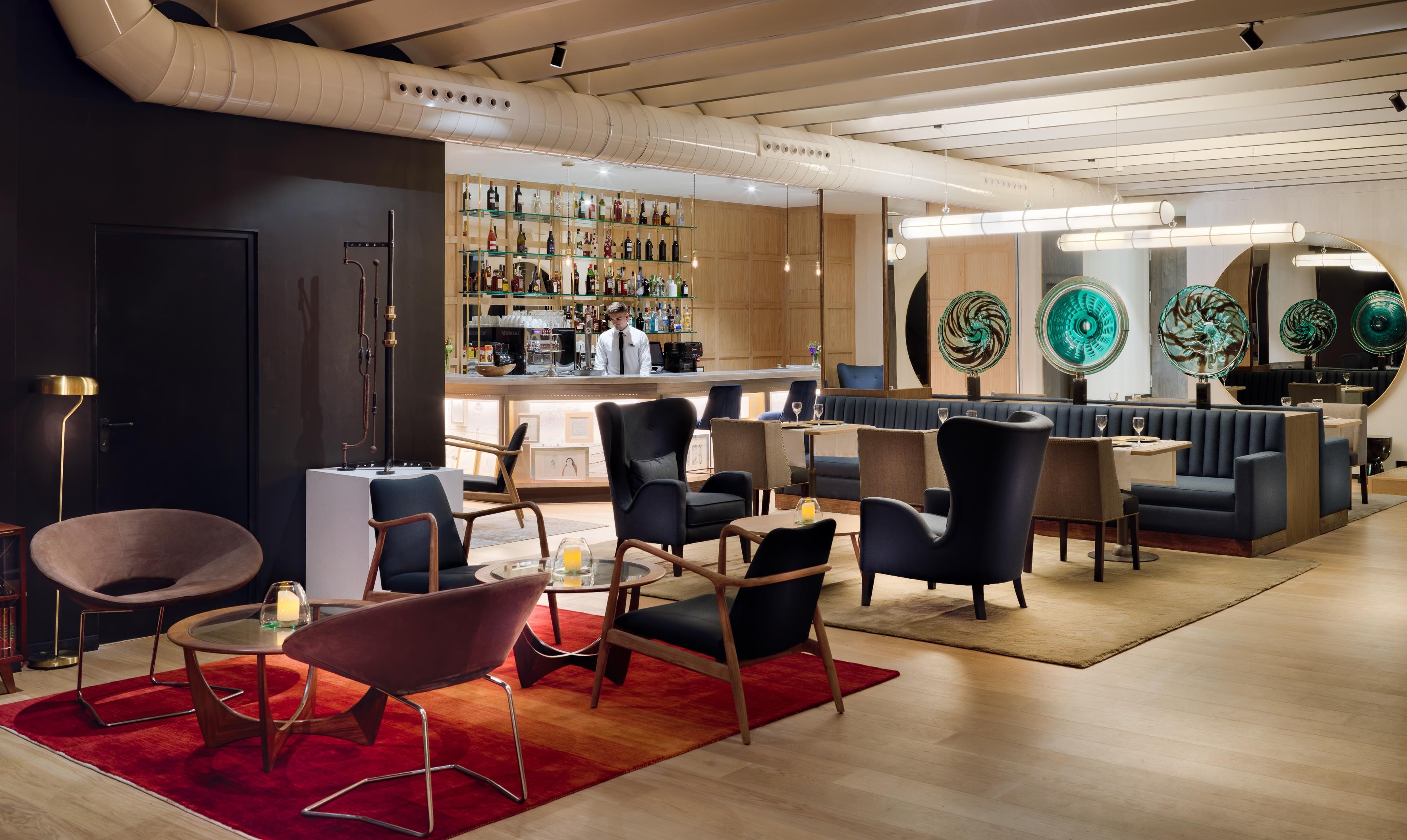 H10 Puerta de Alcala 7